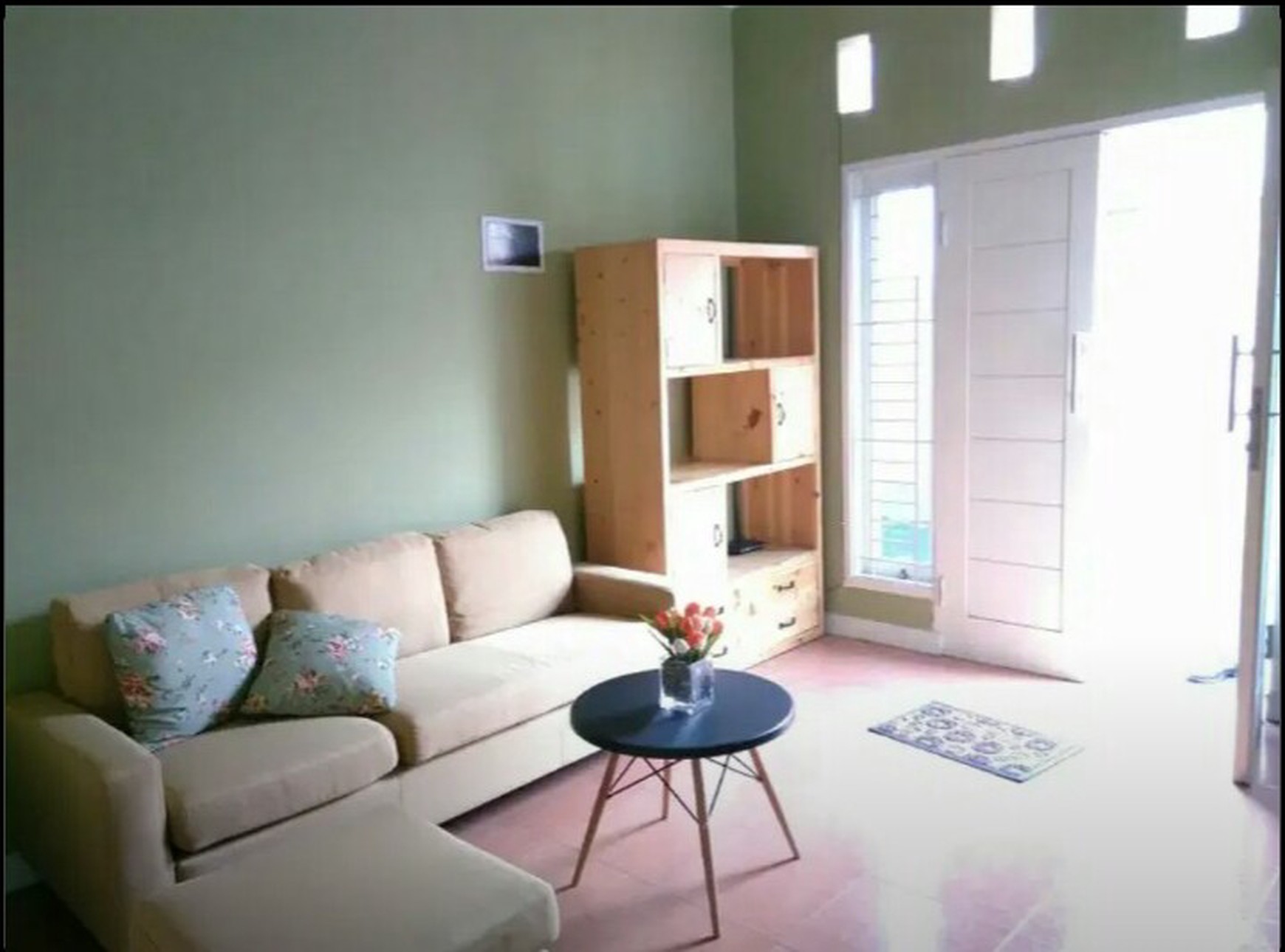 Jual Rumah Tebet Timur tingkat 2 letak strategis