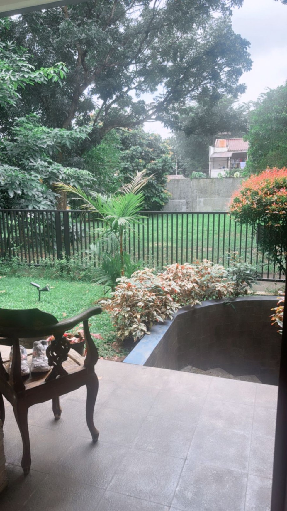RUMAH DI CLUSTER EXCLUSIVE MENTENG BINTARO