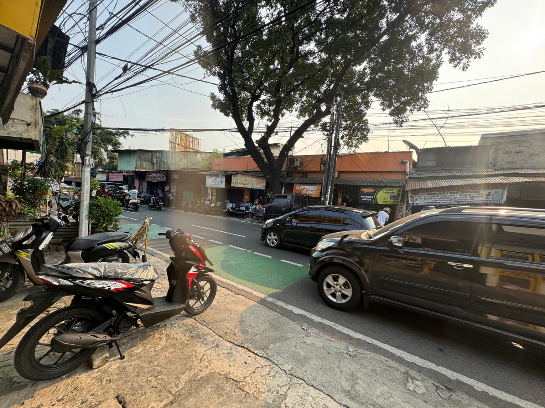 DIJUAL CEPAT Lahan siap bangun tempat usaha Lokasi Strategis Jalan Raya Dr. Saharjo Jakarta Selatan