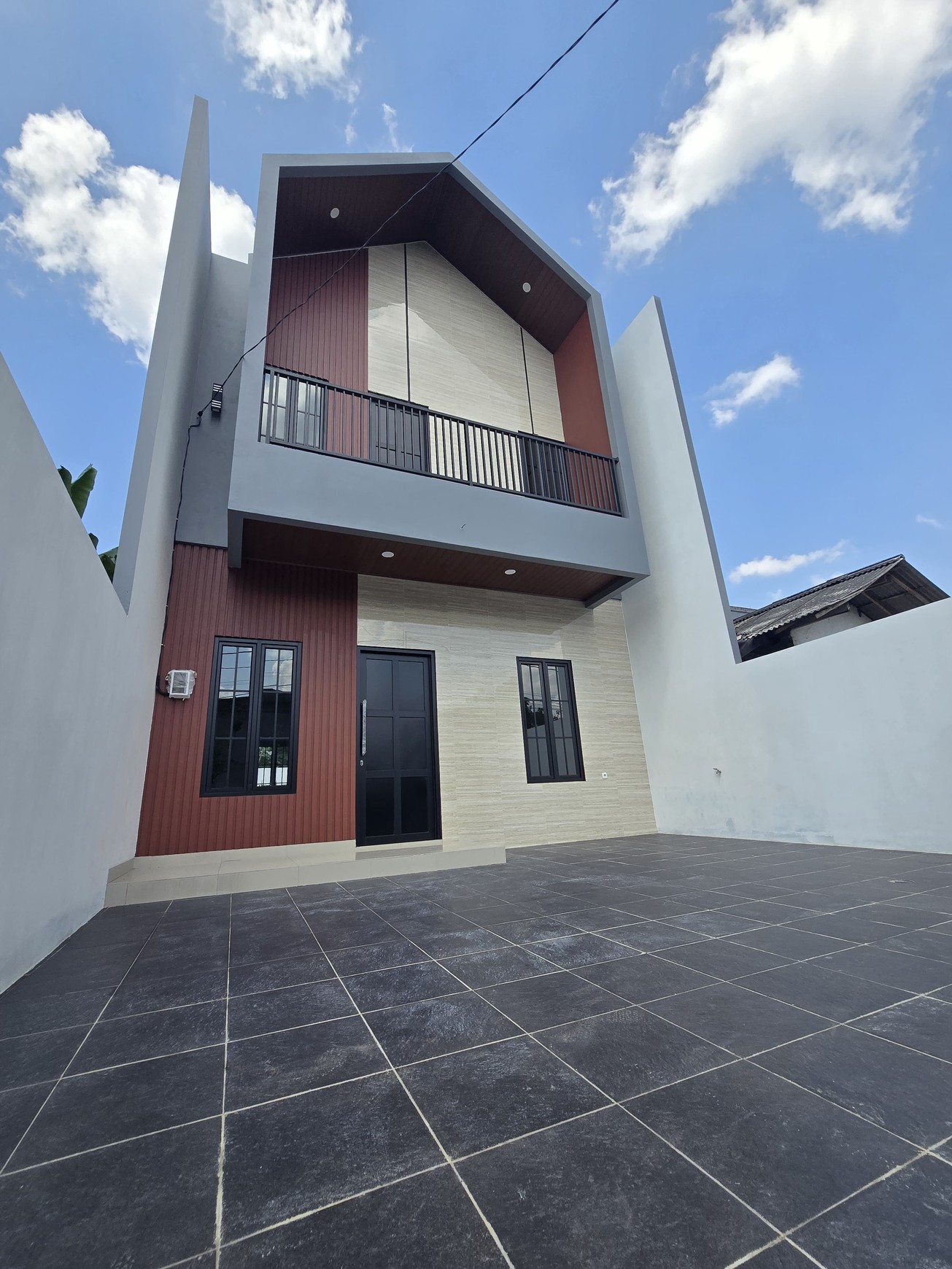 Flash Sale. Rumah bagus Bumi Puspitek Asri, Pagedangan
