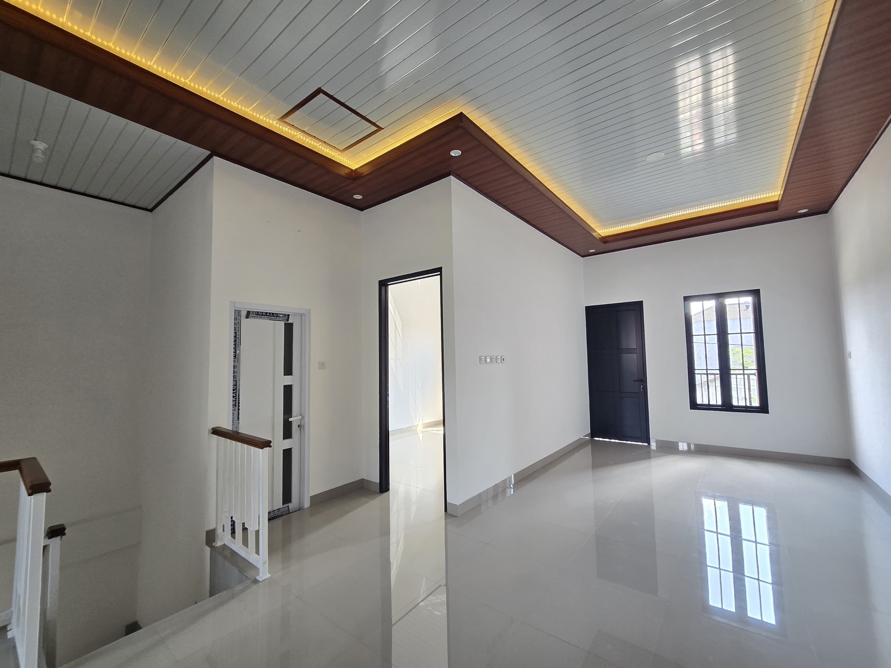 Flash Sale. Rumah bagus Bumi Puspitek Asri, Pagedangan