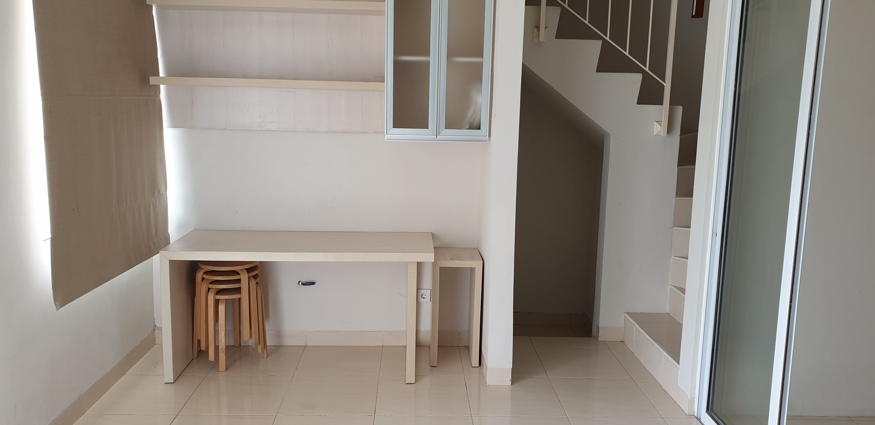 DISEWAKAN Rumah Bagus dan Murah di Cluster Azura, Vanya Park, BSD City