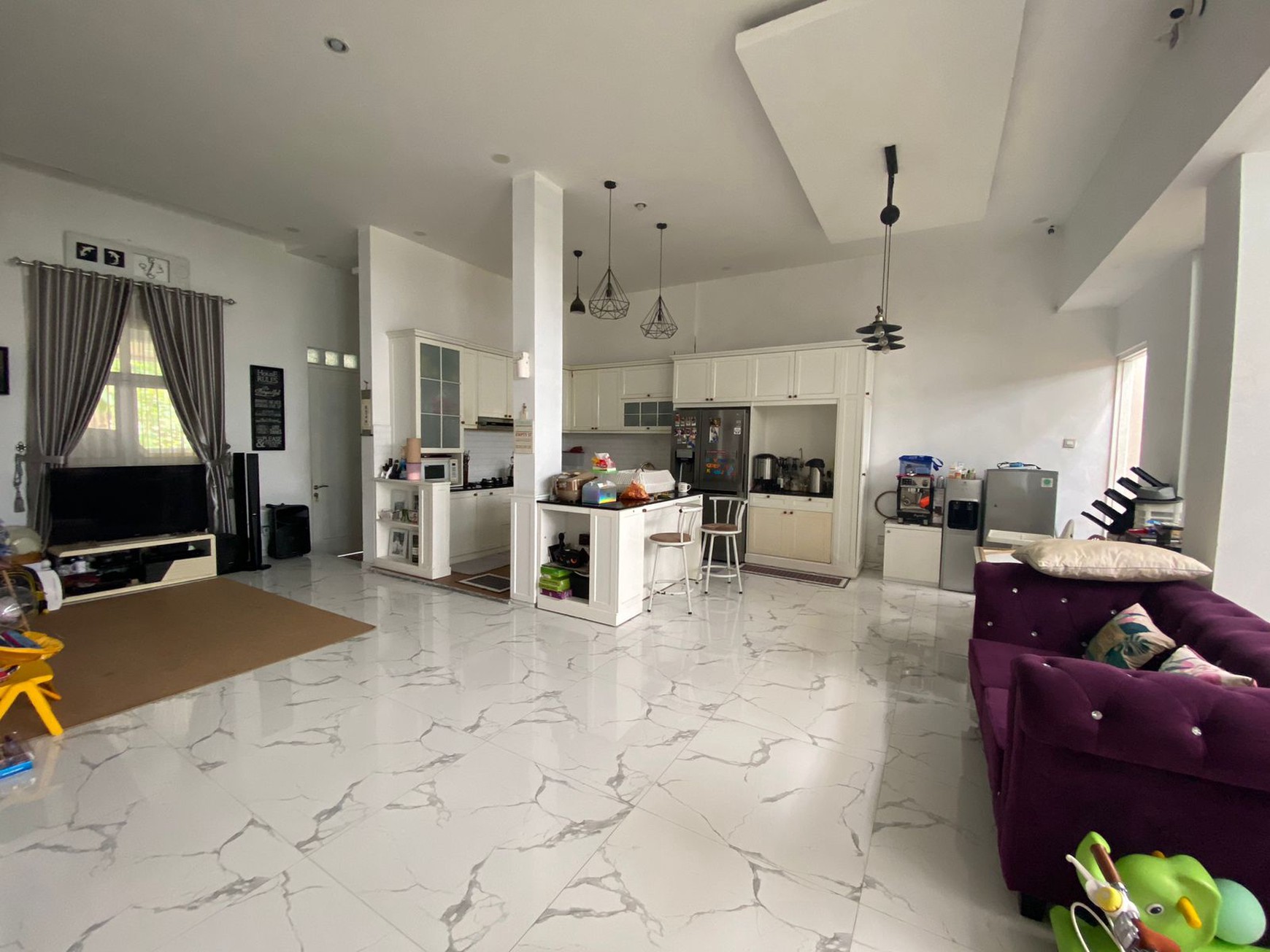 Rumah Tinggal Furnish 3 Lantai Lokasi Dekat Fisolosofi Kopi Sariharjo Ngaglik Sleman