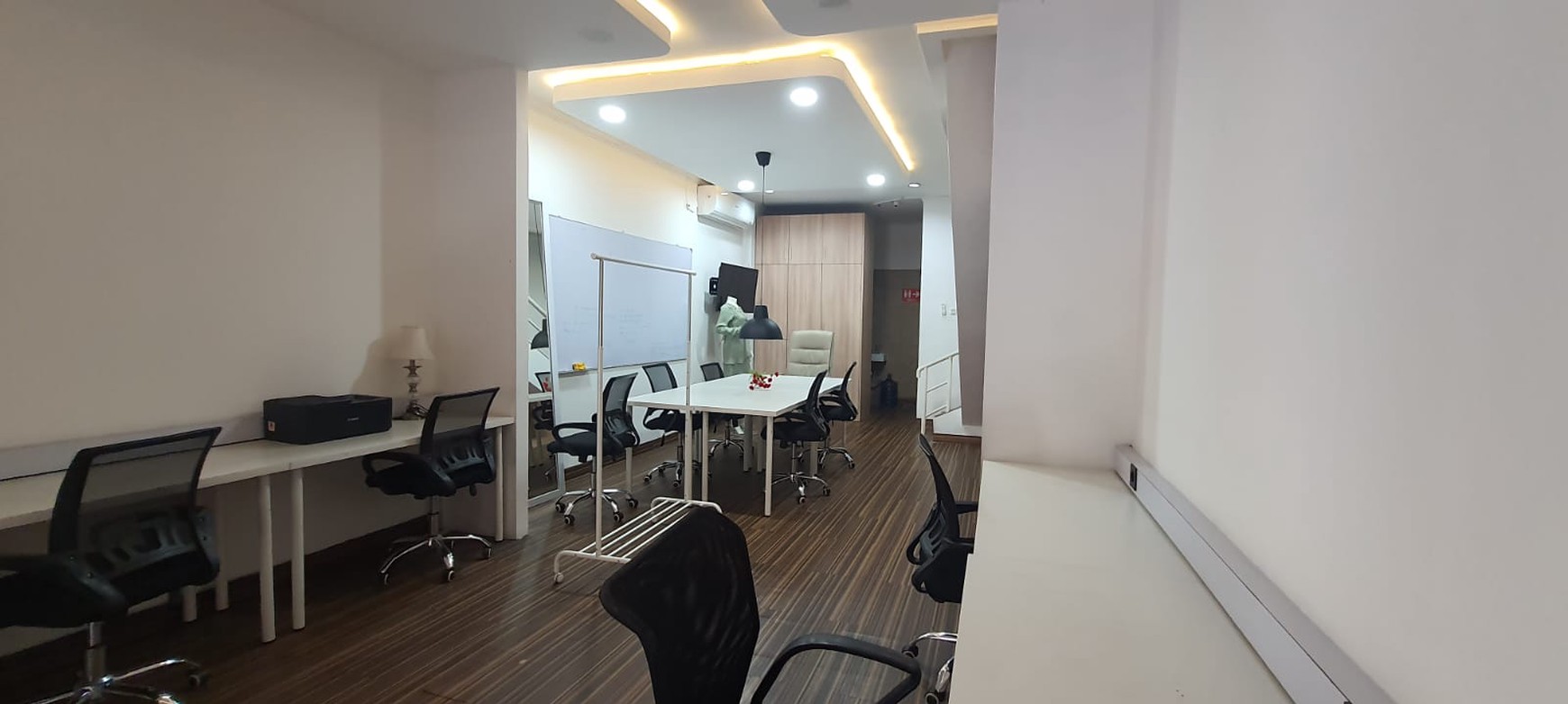 Ruko Untuk Ruang Kantor Di Kota Wisata, Cibubur