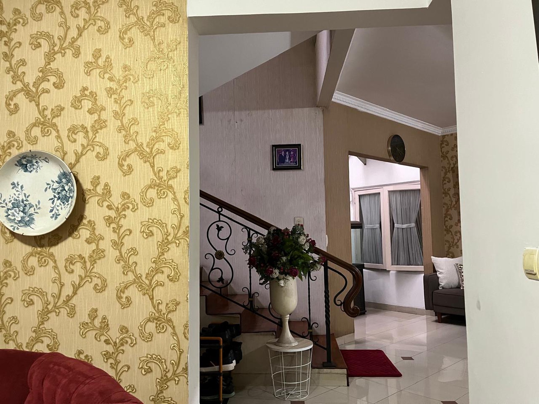 Rumah luas, 2 lantai lokasi strategid di Pasar Minggu- Jaksel