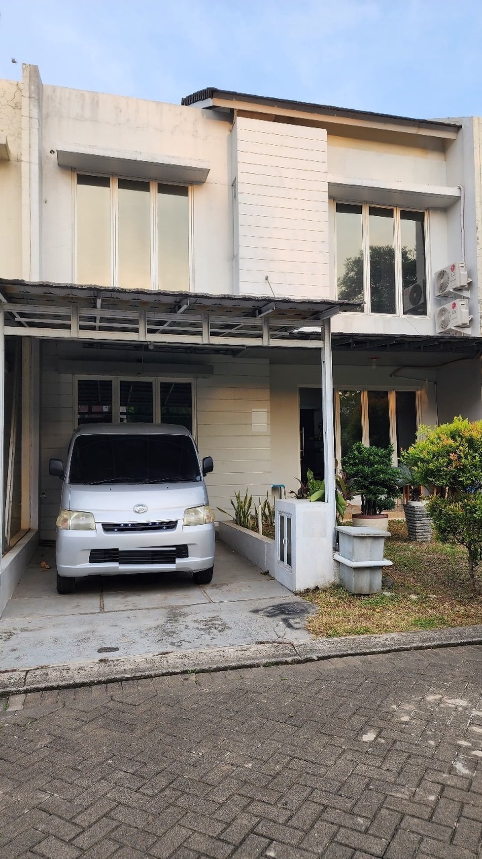 Dijual Rumah Terawat Siap Huni di Fortune Breeze Graha Raya