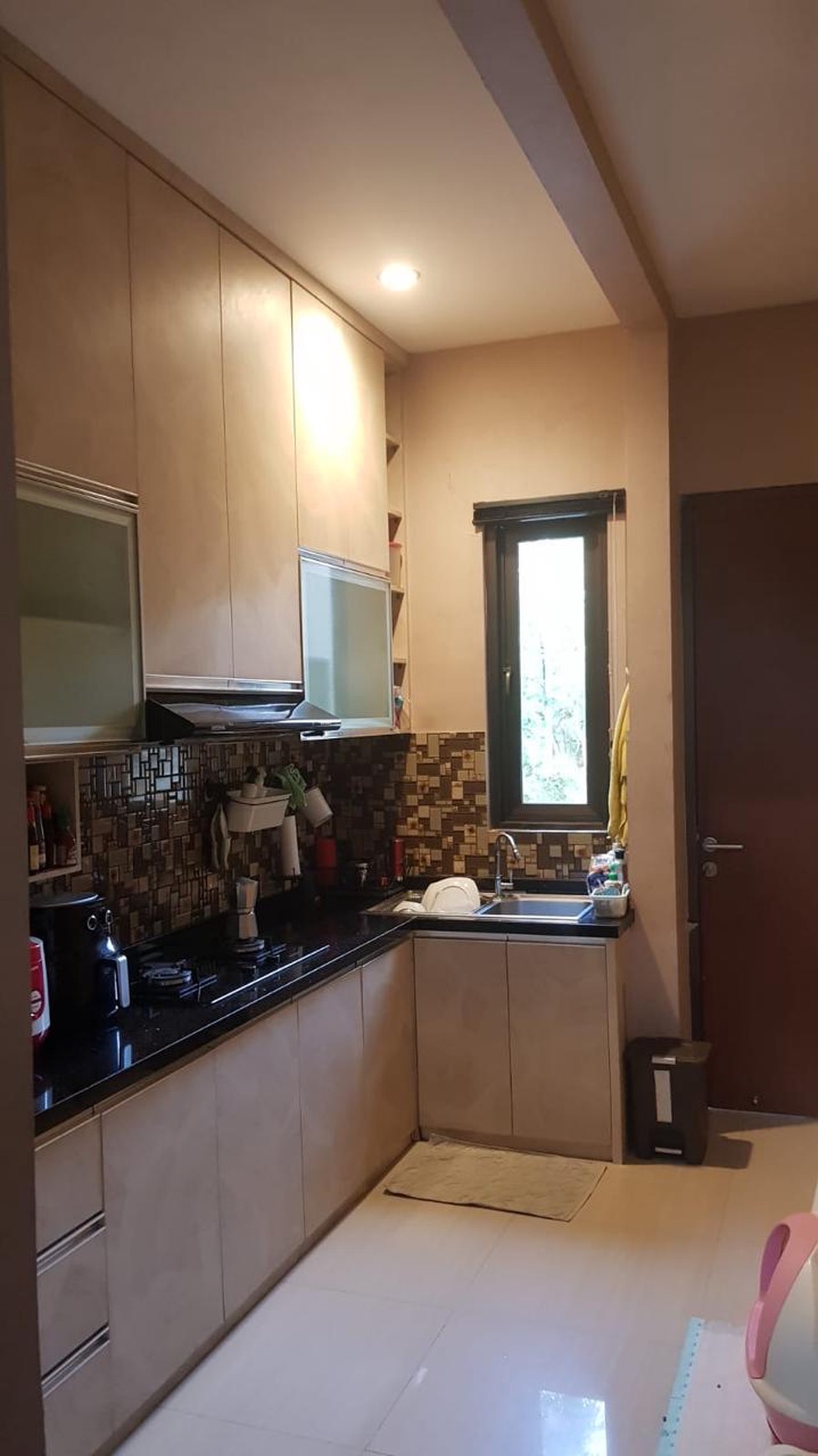 Dijual rumah di De Latinos Costa Rica BSD