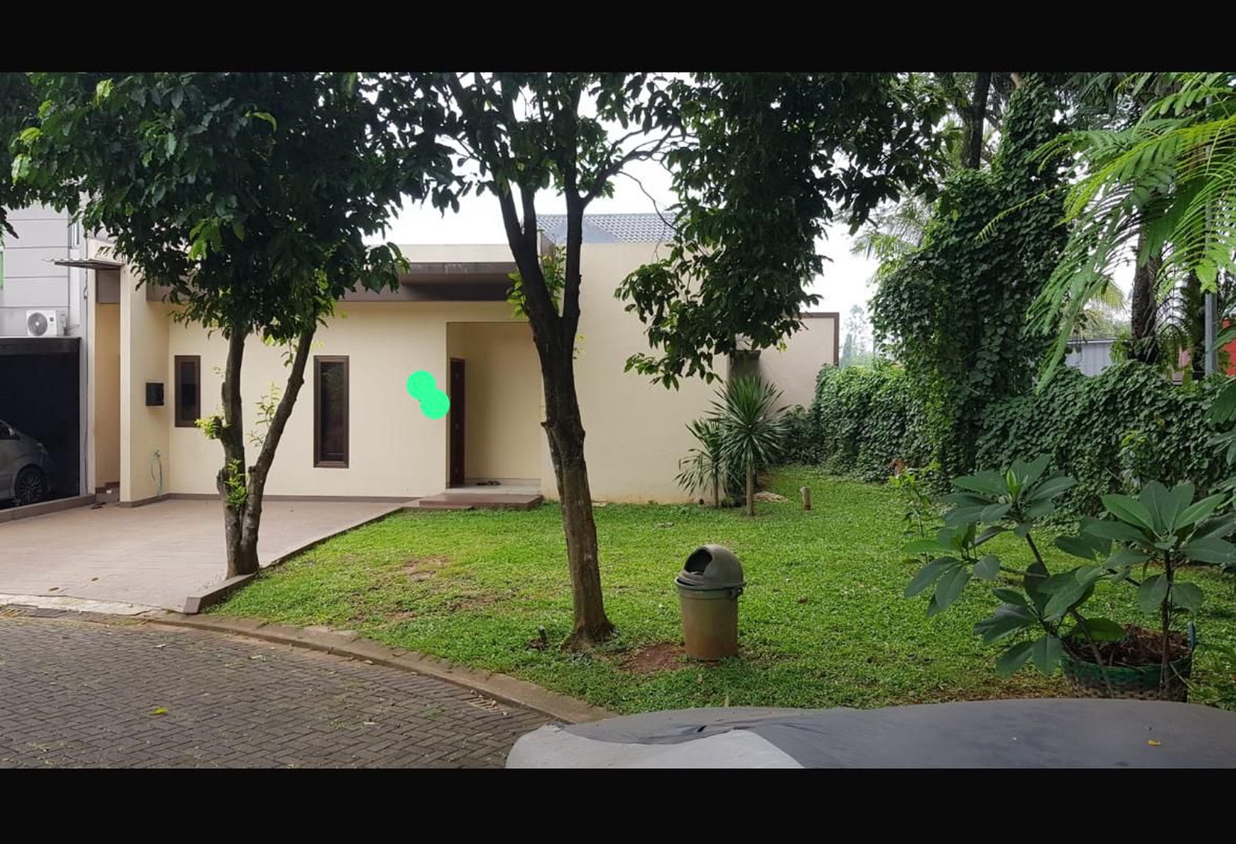 Dijual rumah di De Latinos Costa Rica BSD