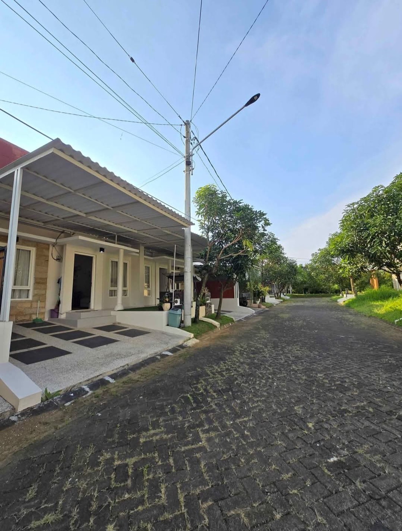 RUMAH ASRI LINGKUNGAN NYAMAN SIAP DIHUNI DI WAGIR MALANG 2 RUMAH SEKALIGUS 840JT!!