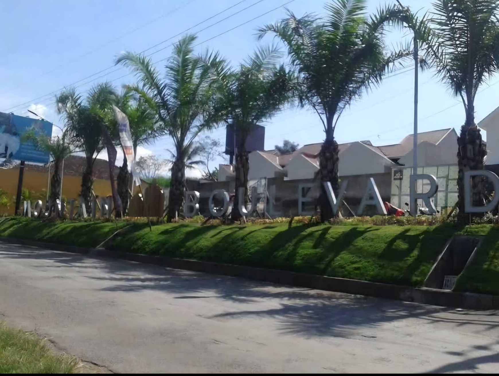 RUMAH ASRI LINGKUNGAN NYAMAN SIAP DIHUNI DI WAGIR MALANG 2 RUMAH SEKALIGUS 840JT!!