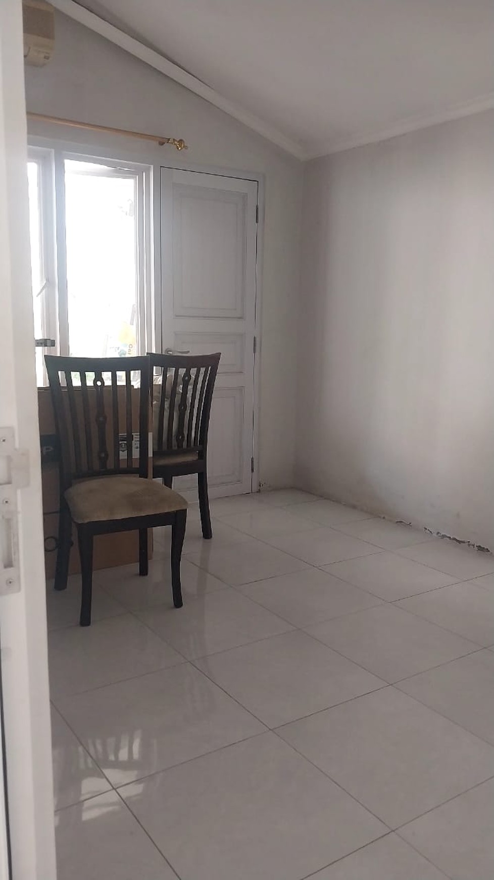 Dijual Rumah Siap Huni di Lingkungan Yang Tenang, Nyaman di Katulampa, Bogor Timur - Jawa Barat