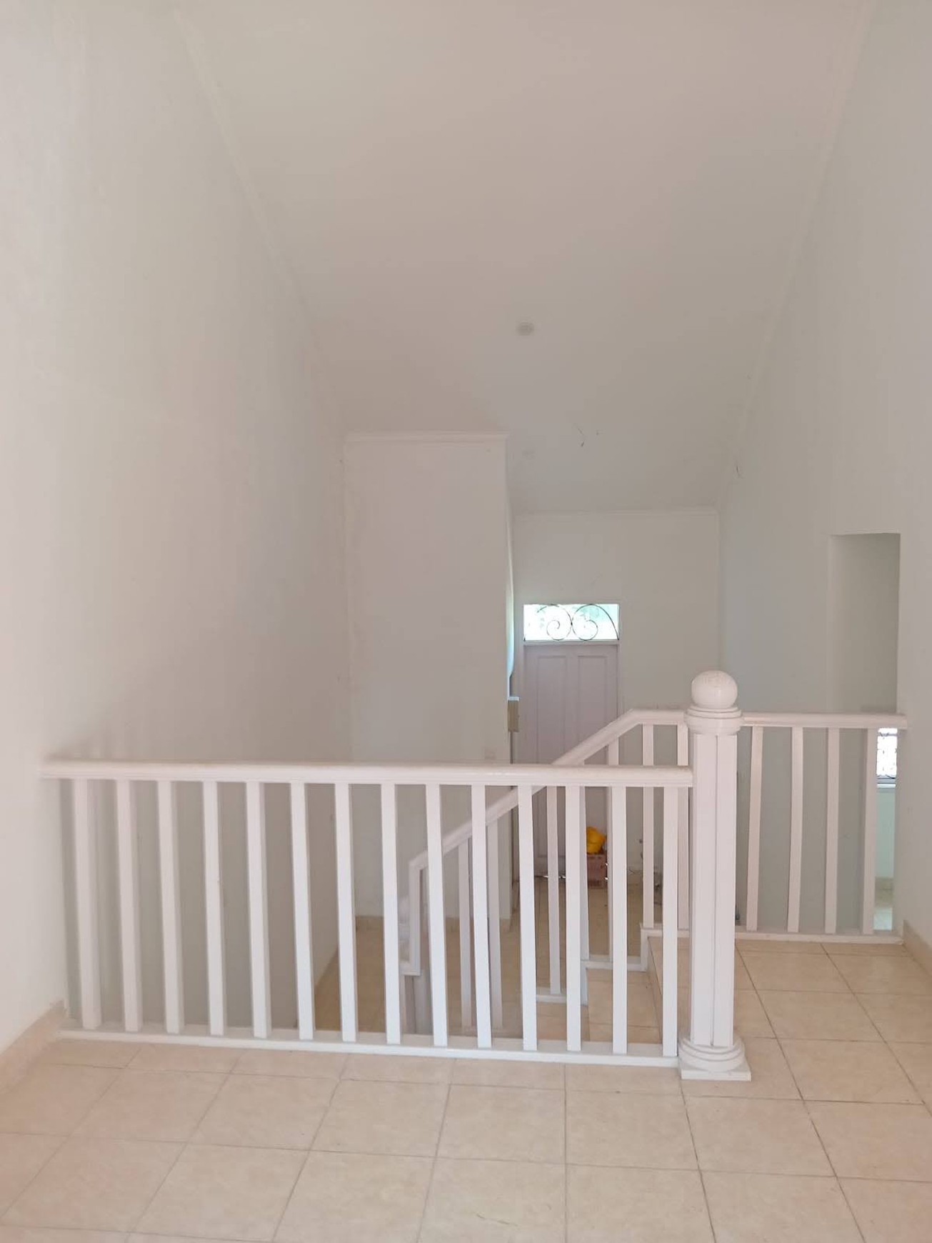 Dijual Rumah Mungil Dengan Halaman Luas di Sentul City, Bogor