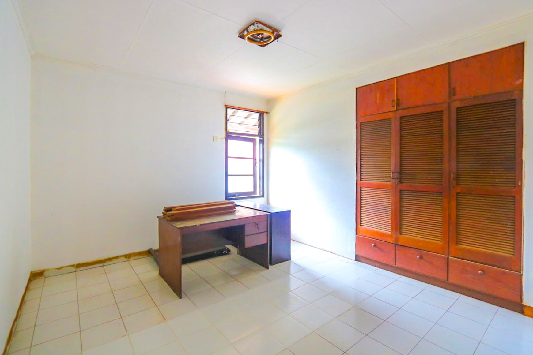 RUMAH KLASIK STRATEGIS CIPETE SELATAN, CILANDAK, AKSES MUDAH KEBAYORAN BARU, KEMANG, PONDOK INDAH