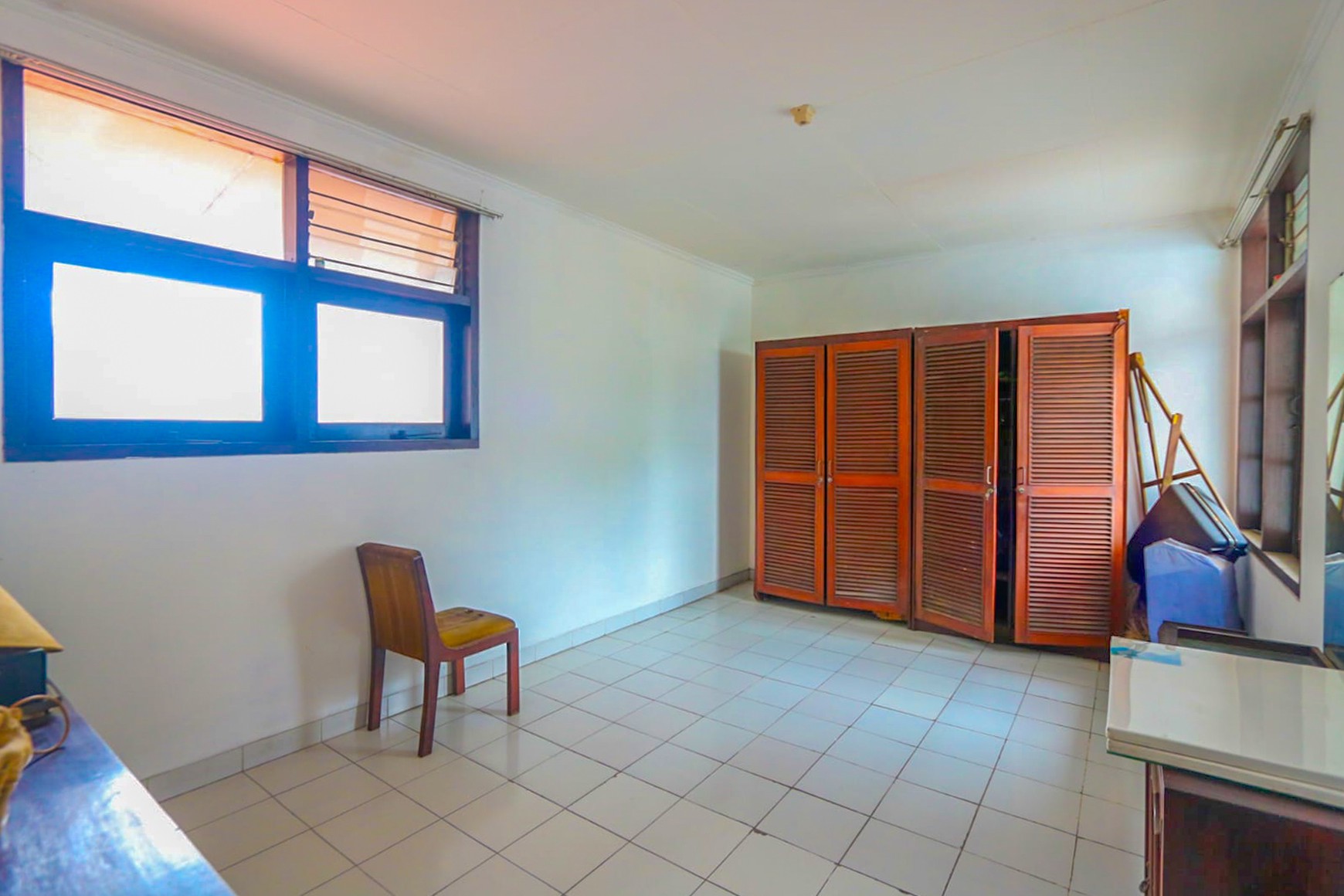 RUMAH KLASIK STRATEGIS CIPETE SELATAN, CILANDAK, AKSES MUDAH KEBAYORAN BARU, KEMANG, PONDOK INDAH