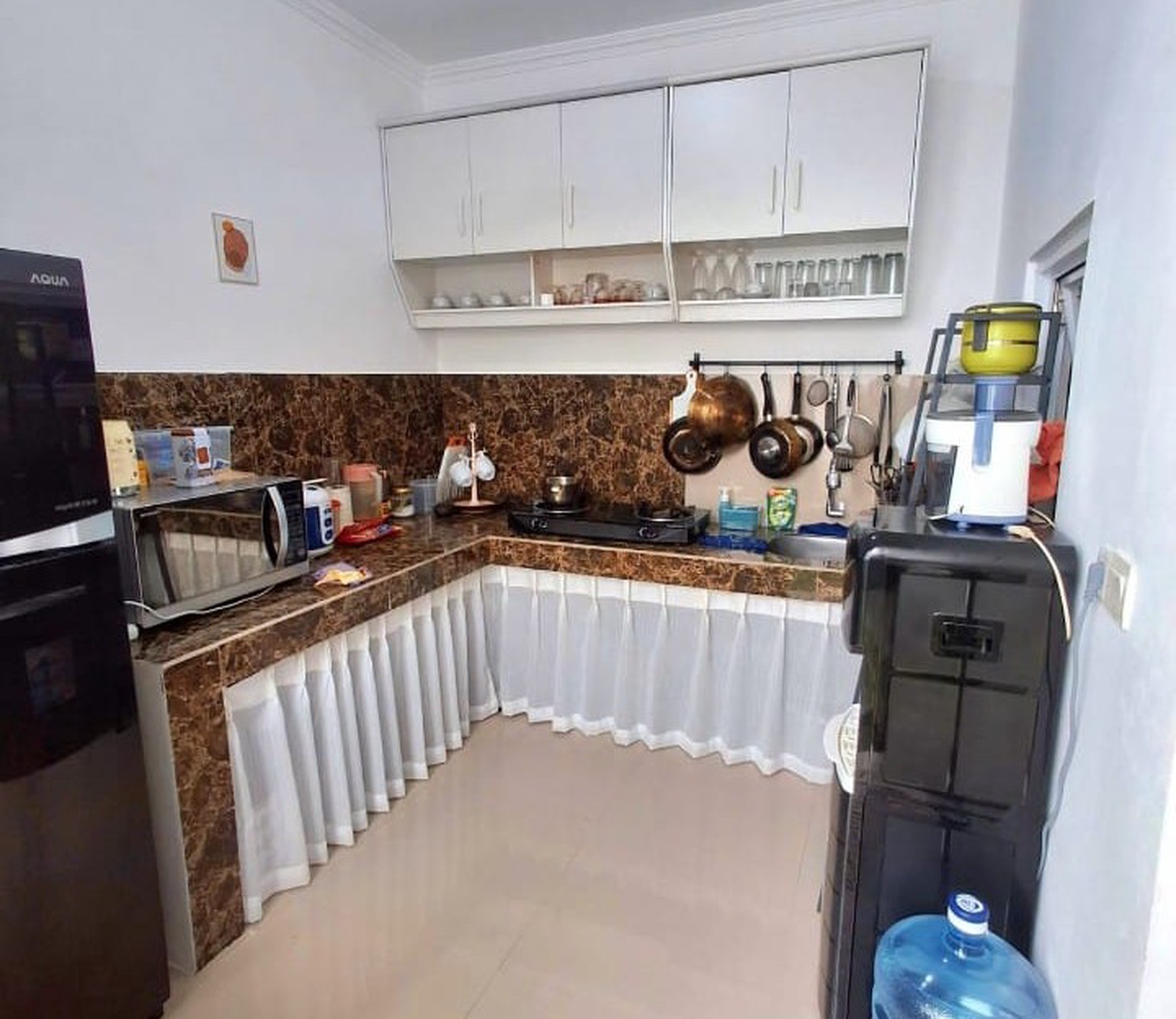 Rumah 3 Lantai Fully Furnished Kompleks Modern Hills Pondok Cabe