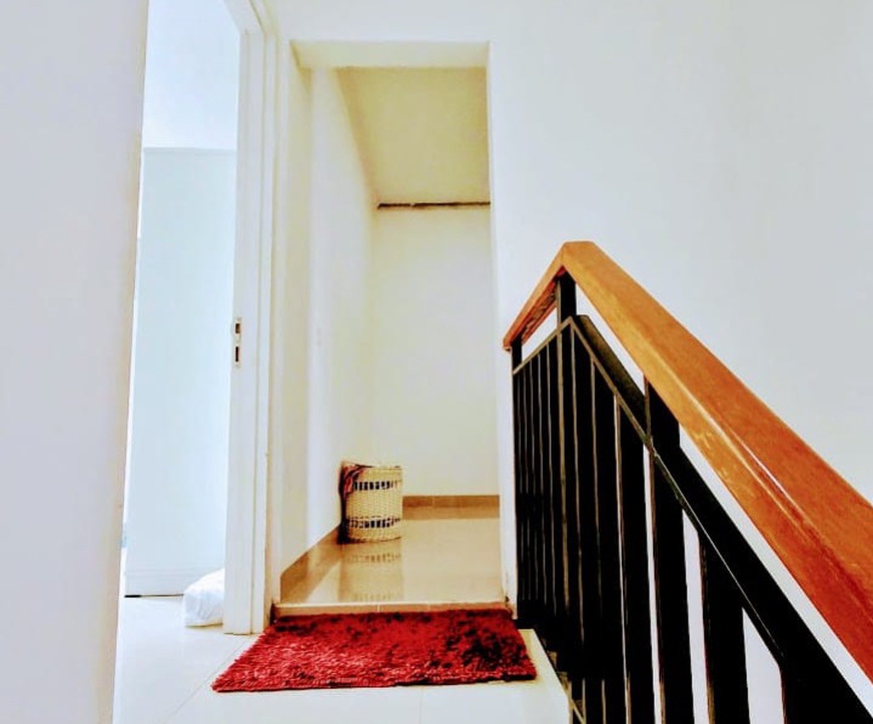 Rumah 3 Lantai Fully Furnished Kompleks Modern Hills Pondok Cabe