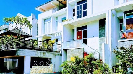 Dijual Rumah 3 Lantai Kompleks Modern Hills Pd. Cabe 
