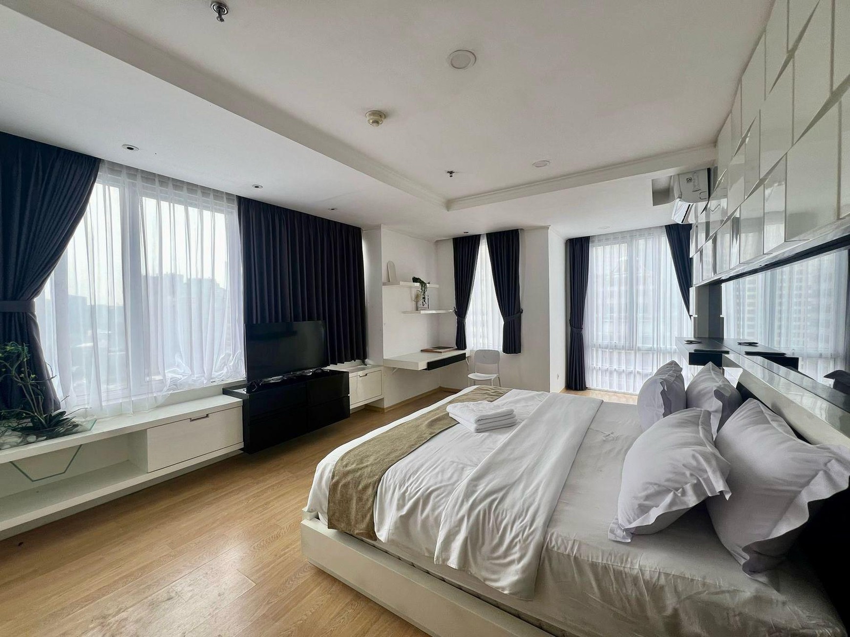 Apartemen FX Residence Sudirman Murah Fully Furnished