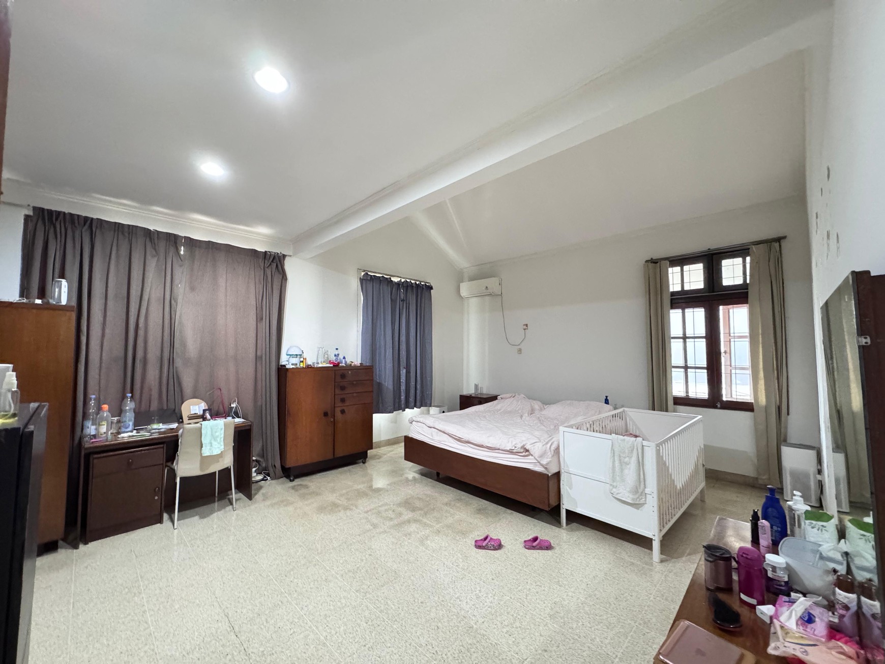 Rumah Area Kebon Jeruk Jakarta Barat Murah Dekat Binus