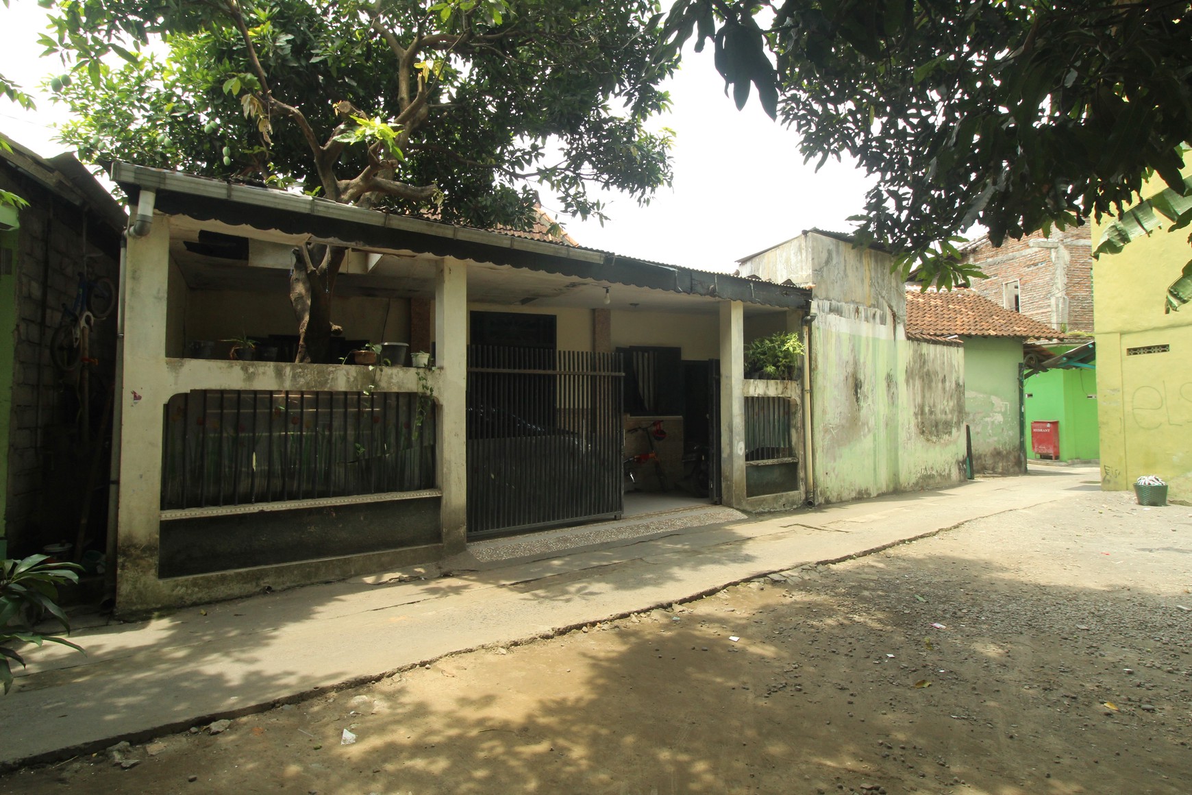 Rumah dan Ksot 7 Kamar Di Dekat Kampus UIN dan Ambarukmo Plaza Yogyakarta