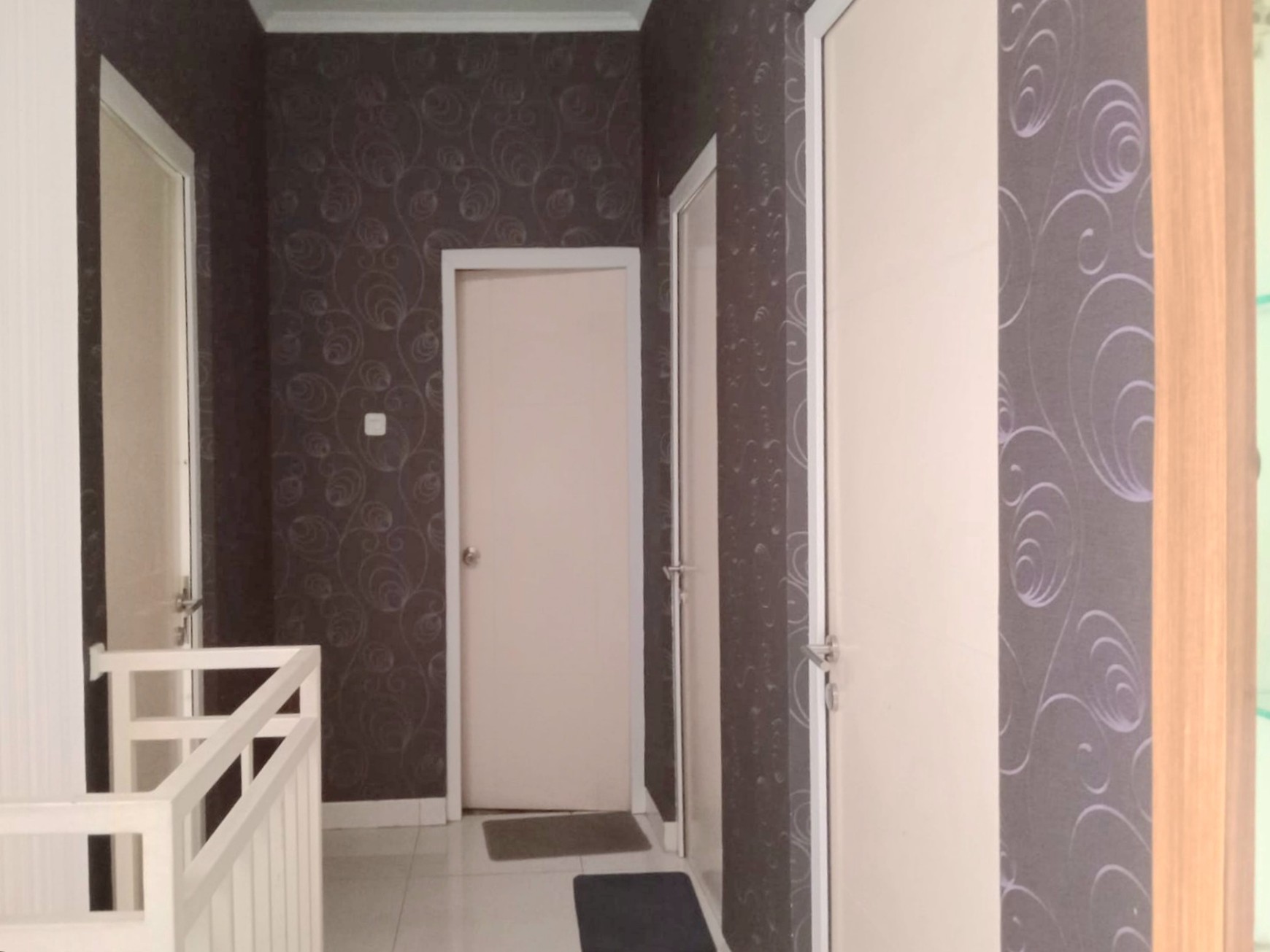 Rumah Imperial Gading, Cluster Saint Peter. Aman-nyaman-modern-minimalis