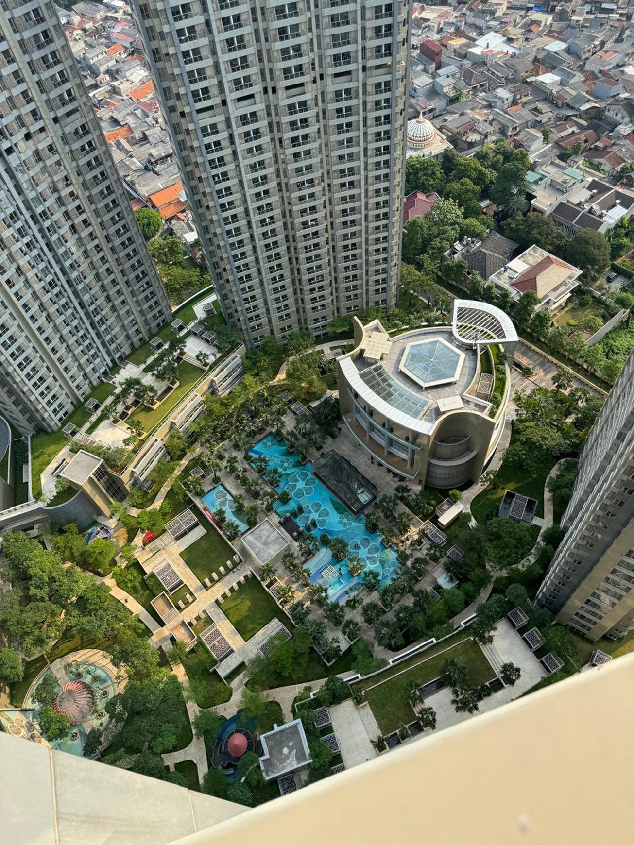 DIJUAL APARTMENT TAMAN ANGGREK 2bedroom