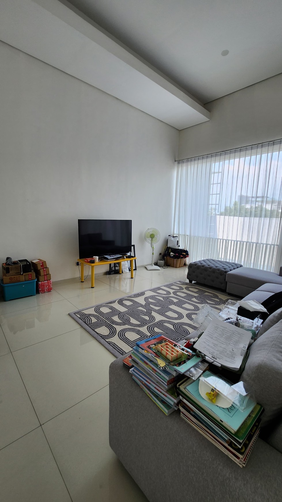 Dijual Rumah FULL FURNISHED Mewah Pakuwon Indah Surabaya Barat