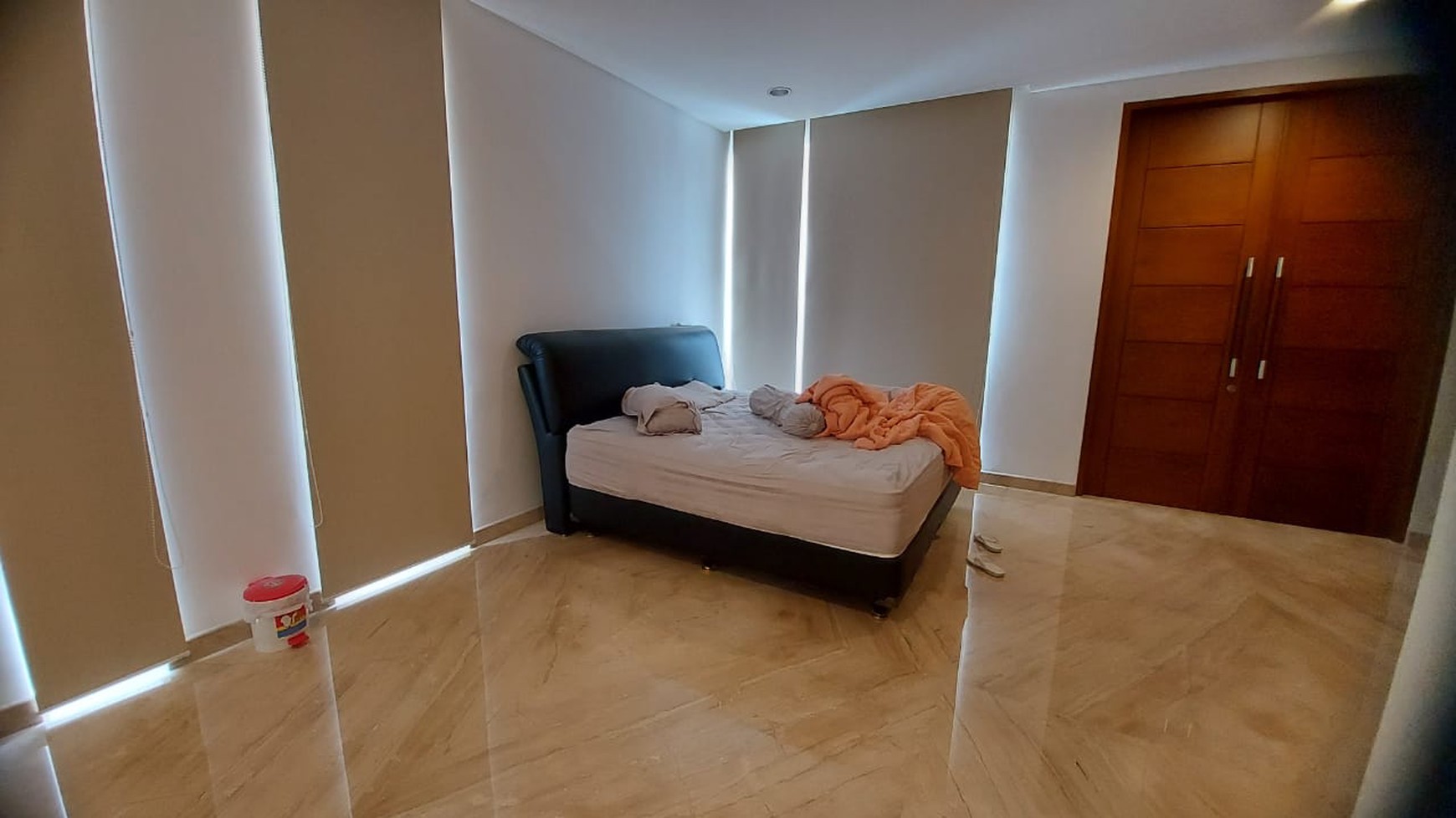 Dijual Rumah Split Level Design Full MARMER  Graha Famili Siap Huni - Surabaya Barat