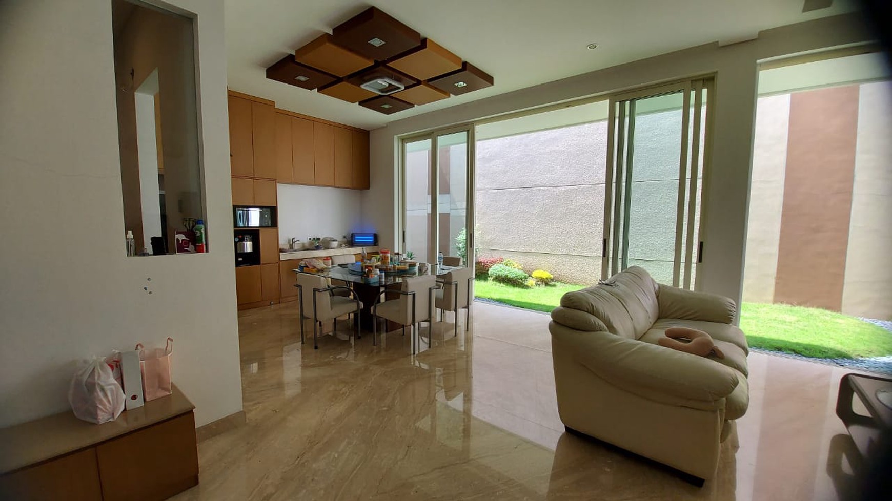 Dijual Rumah Split Level Design Full MARMER Graha Famili Siap Huni - Surabaya Barat