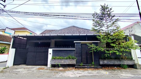 Rumah Tinggal 199 Meter Persegi Lokasi Dekat RS Hermina Maguwoharjo Depok Sleman