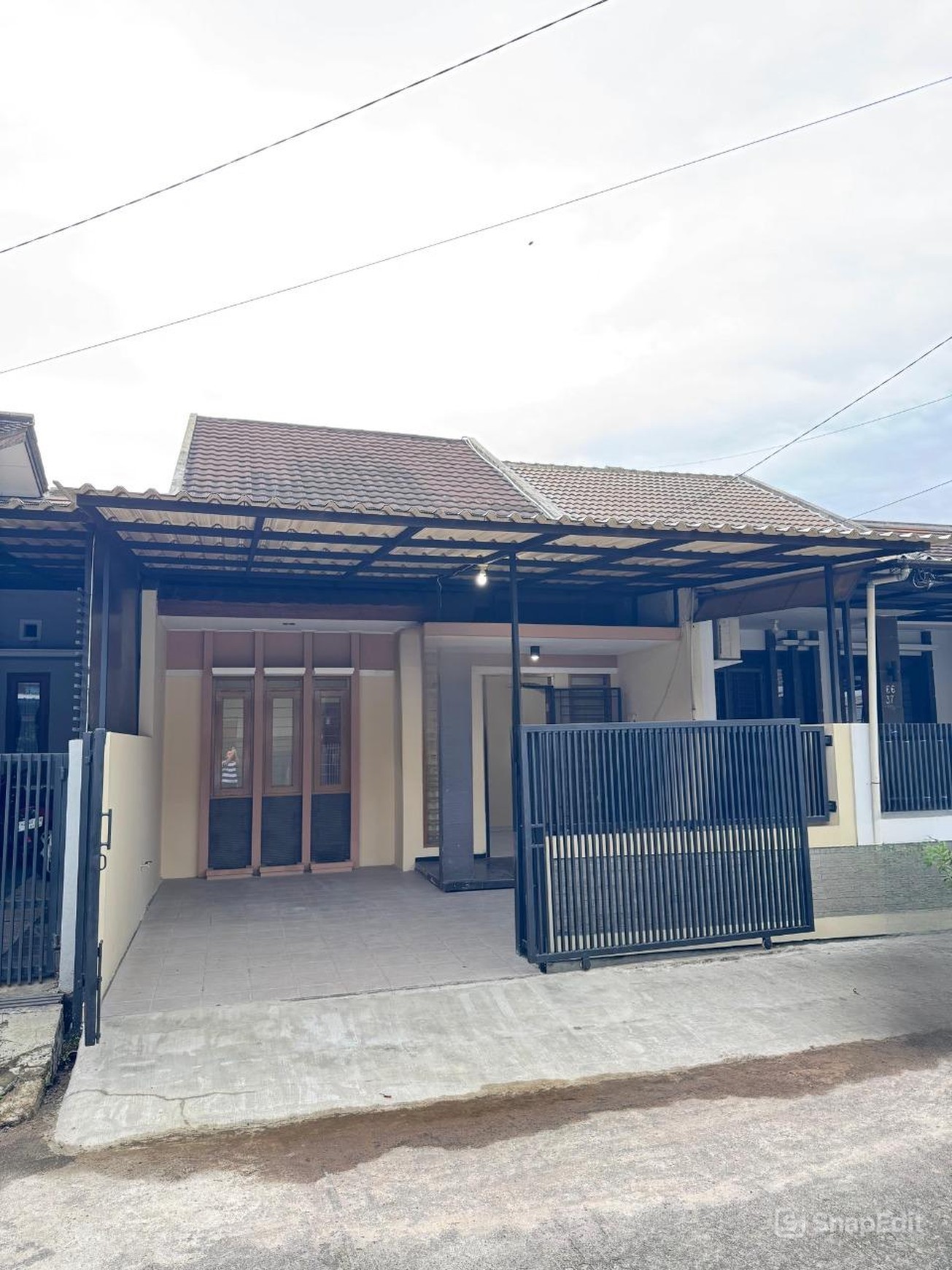 Disewakan Rumah Murah di Taman Holis Indah, Bandung