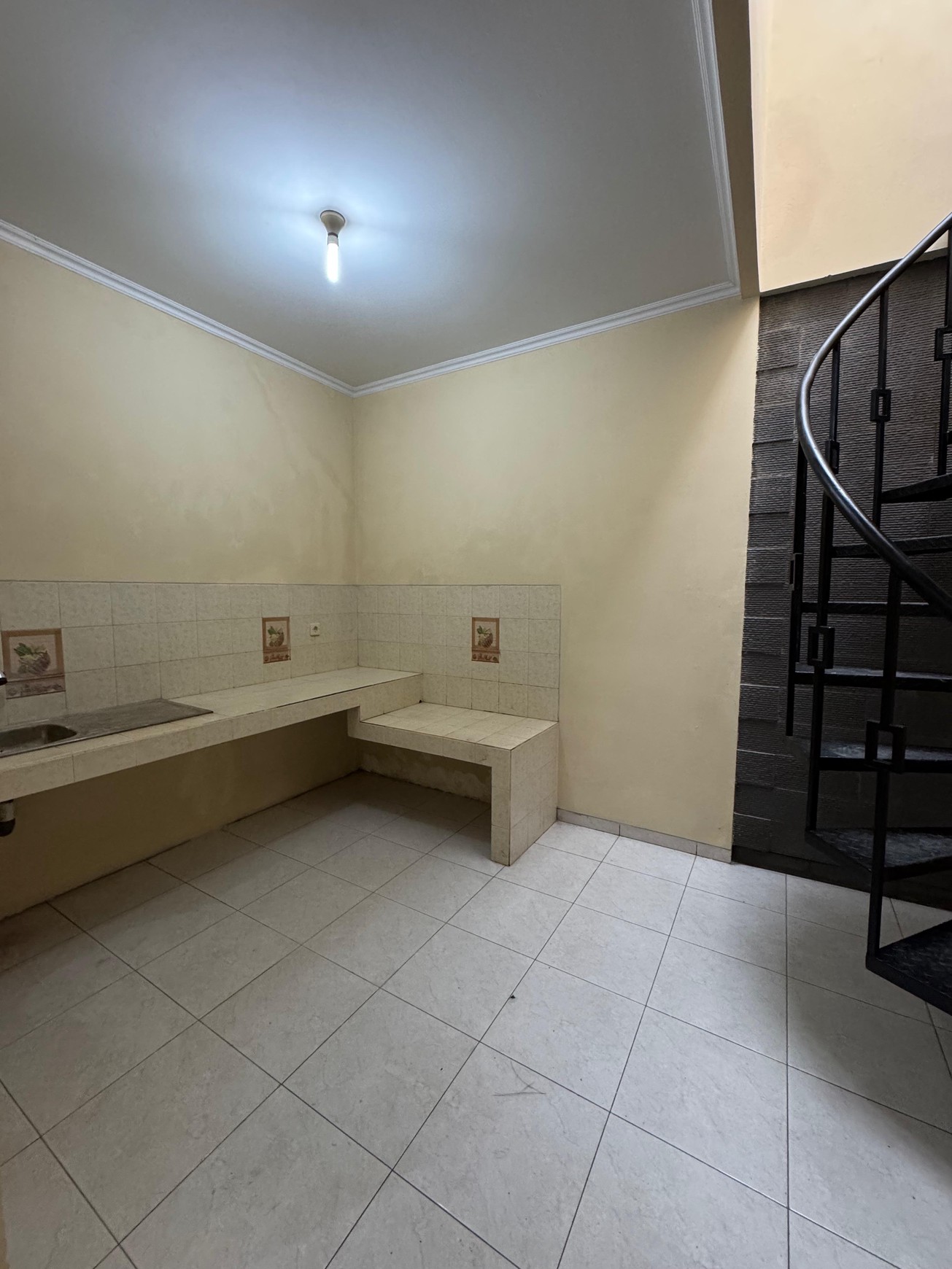 Disewakan Rumah Murah di Taman Holis Indah, Bandung