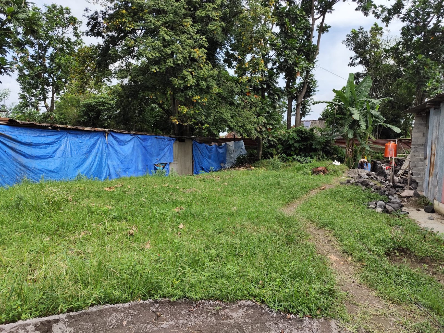 Tanah Pekarangan 407 Meter Persegi Lokasi Dekat Stadion Maguwoharjo Depok Sleman