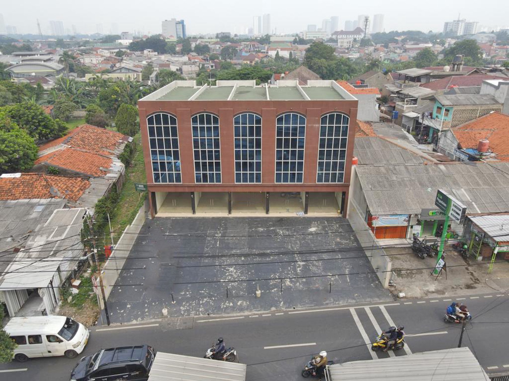 Ruko Brand New 3 lantai di Pesanggrahan Jakarta Selatan