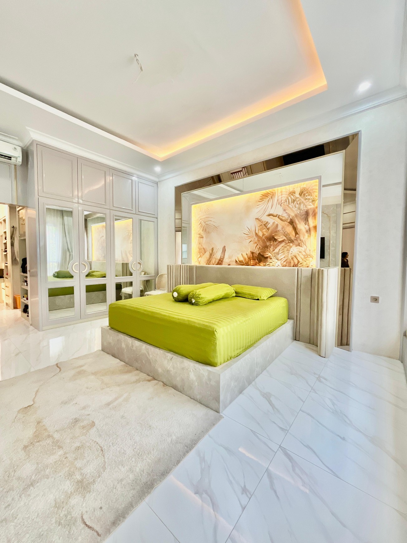Dijual Rumah Full Furnished di Citraland Surabaya