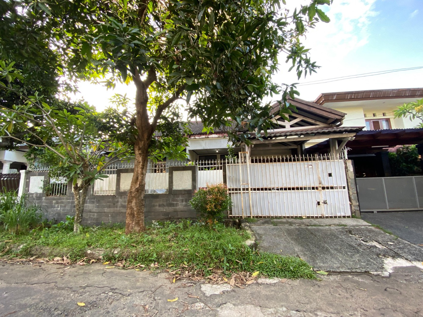 Cinere megapolitan rumah 1 lantai 4 kamar tidur