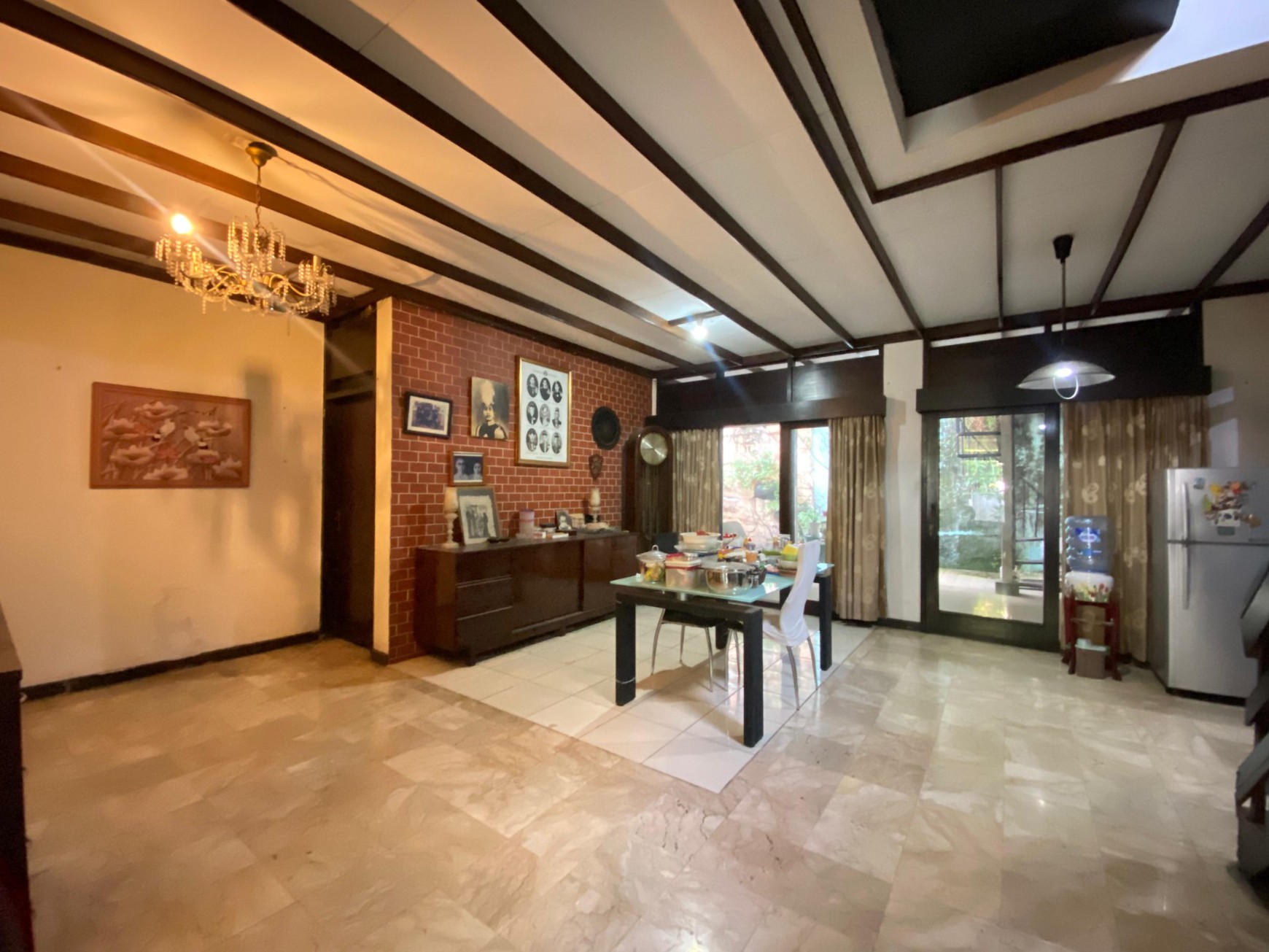 Cinere megapolitan rumah 1 lantai 4 kamar tidur