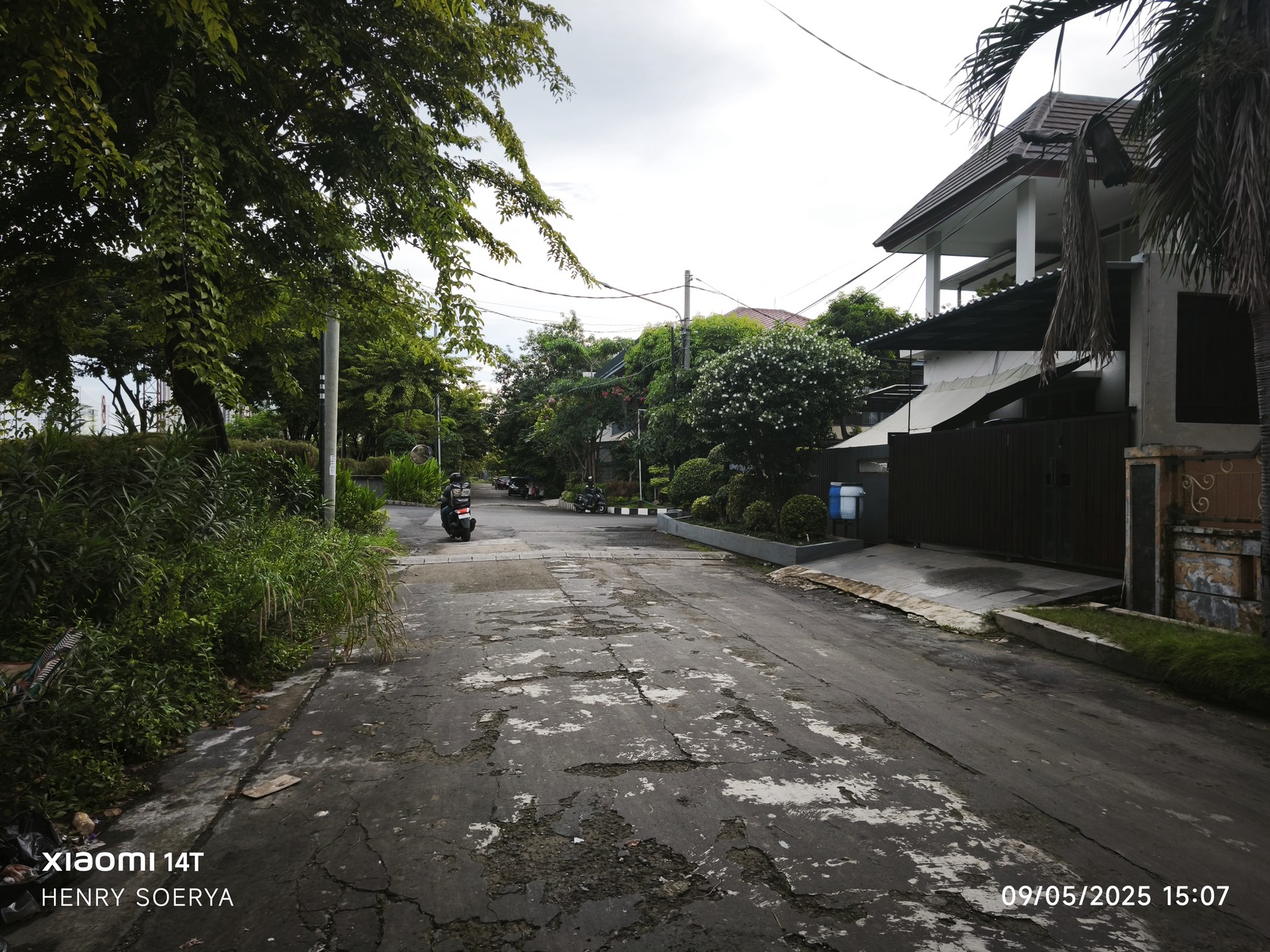 1904. Rumah dijual Babatan Pantai Barat, Mulyorejo Surabaya Timur