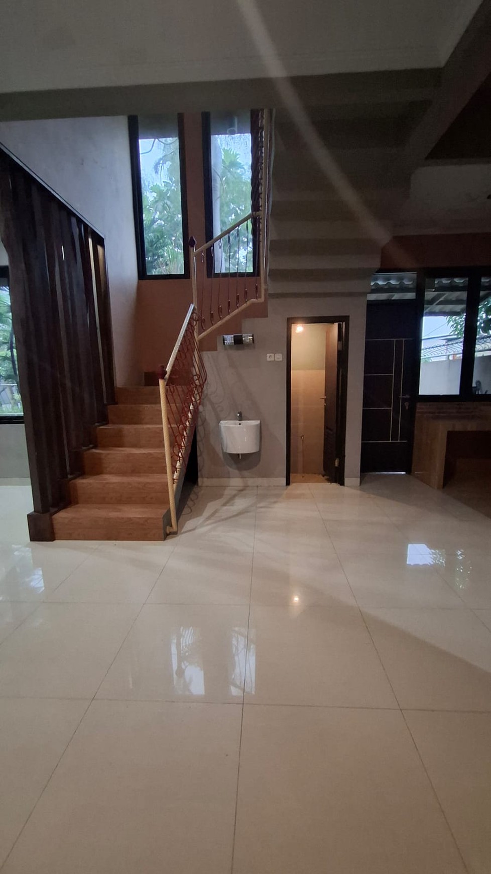 Cinere meruyung rumah disewakan dikontrakan dalam komplek