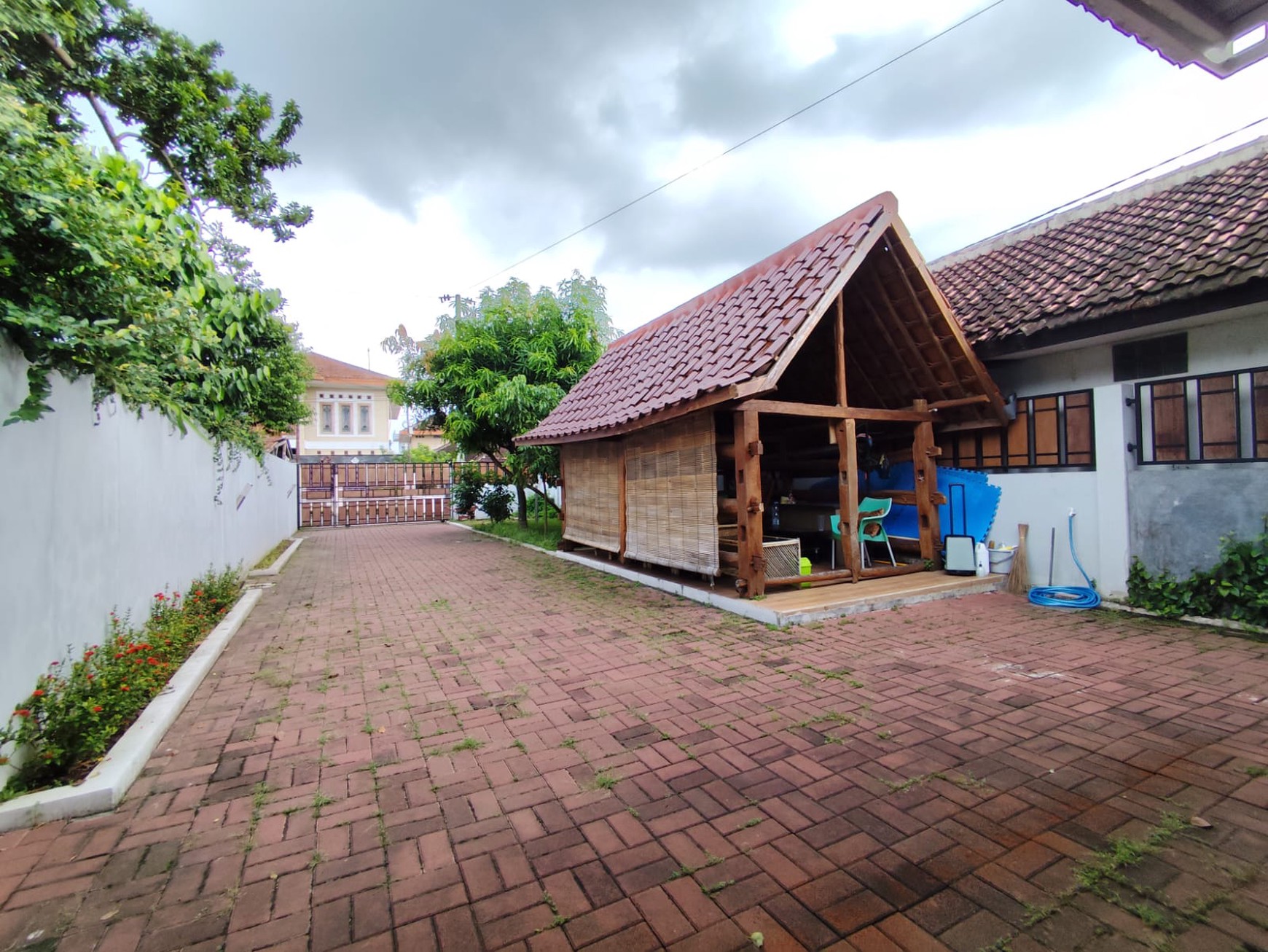 Rumah Tinggal 4 kamar Tidur Lokasi Dekat SMK 1 Kasihan Patangpuluhan Wirobrajan Yogyakarta