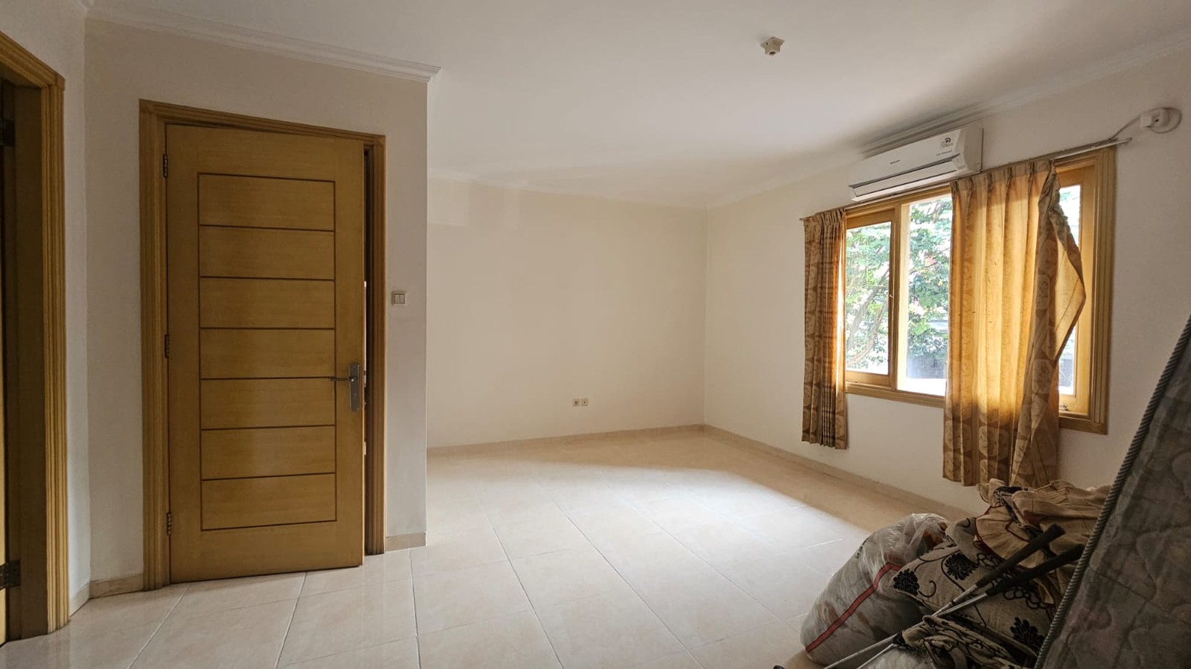 Cinere bukit cinere indah rumah 4 kamar tidur layout plong