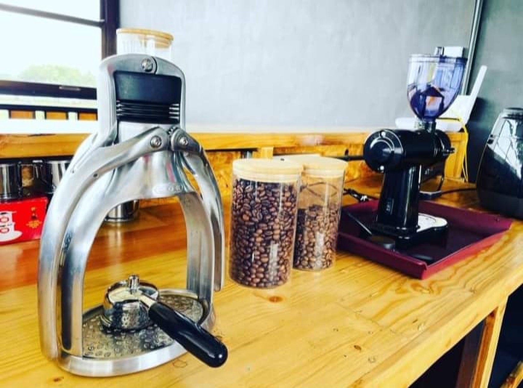 Dijual Cepat! Cafe & Carwash Strategis di Sengguruh, Kepanjen - Rp 650 Juta Nego Bebas!!