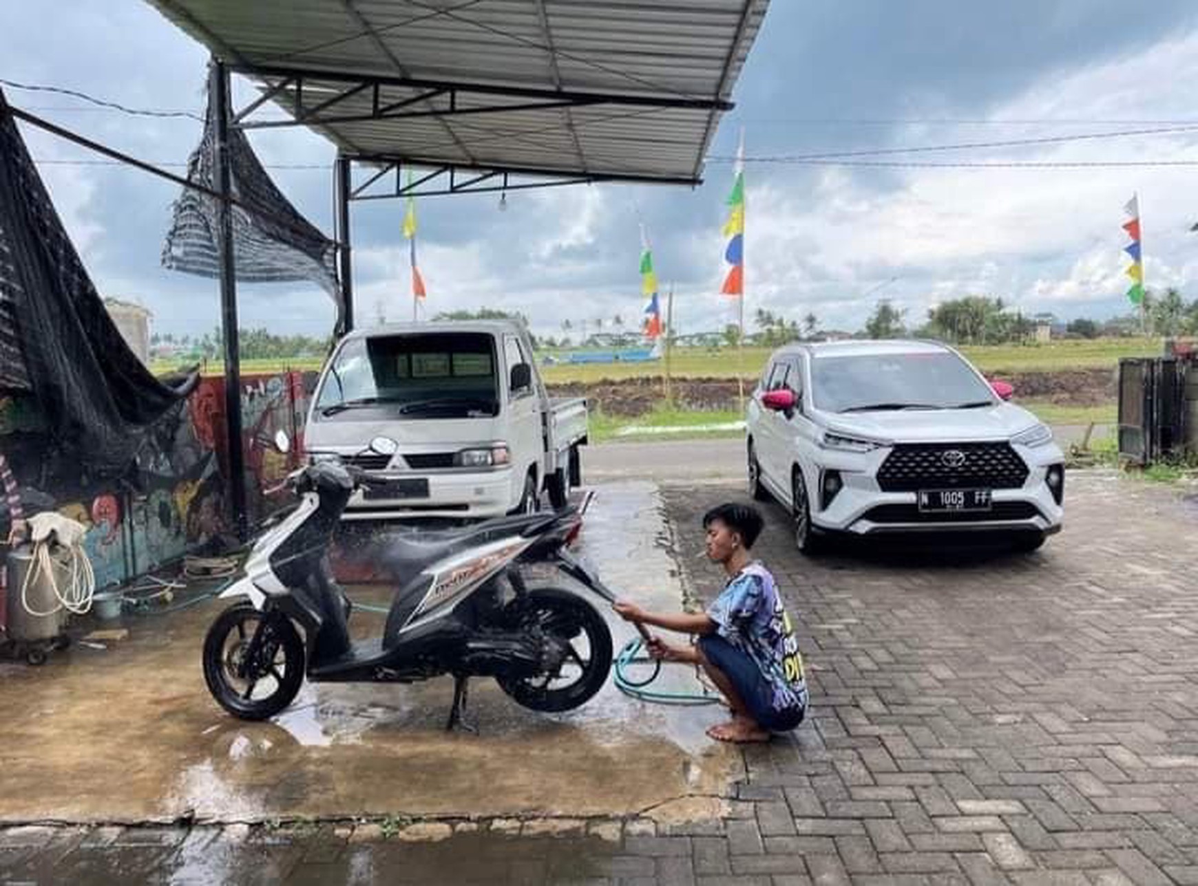 Dijual Cepat! Cafe & Carwash Strategis di Sengguruh, Kepanjen - Rp 650 Juta Nego Bebas!!