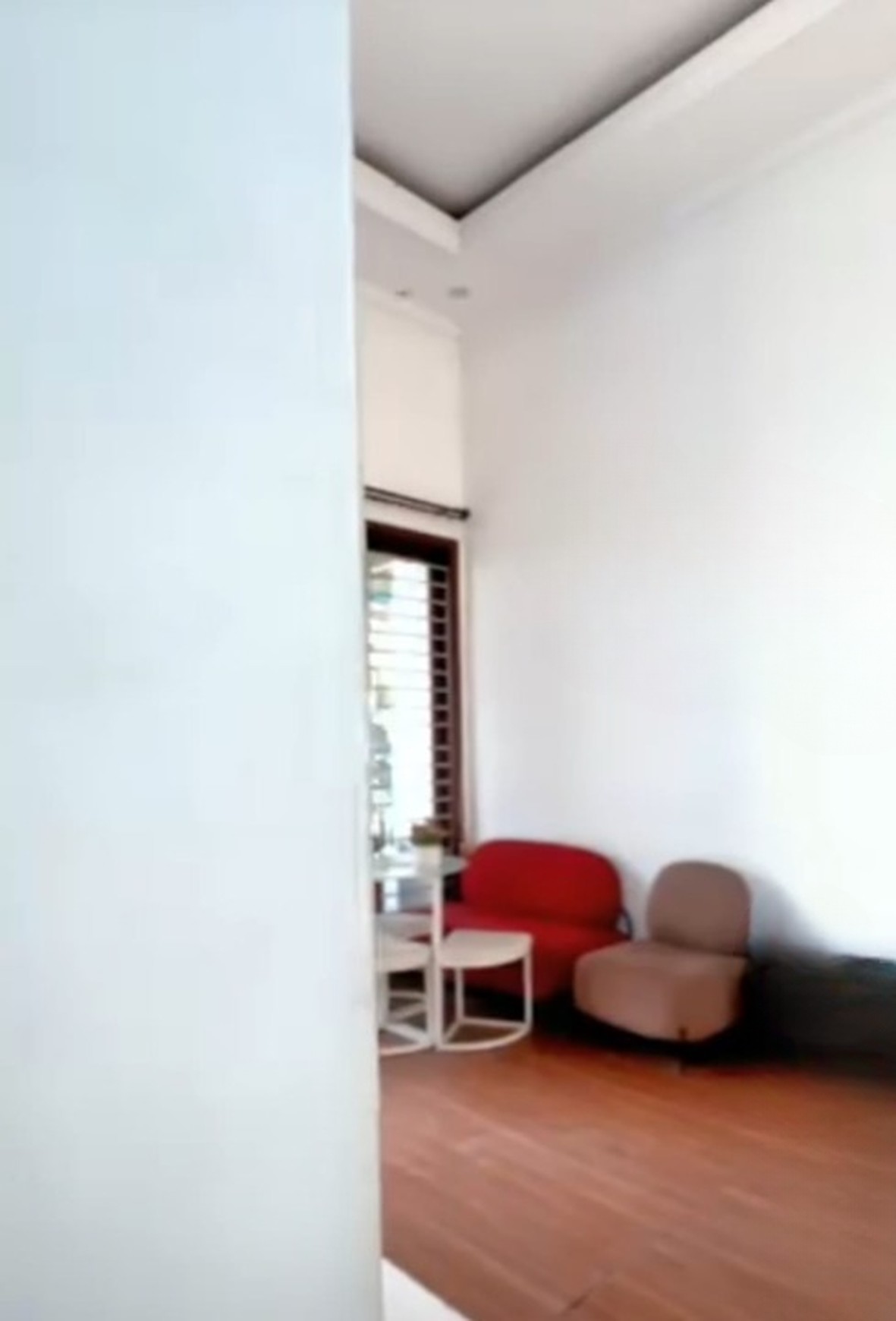 Rumah Dijual gayung sari barat 7 M nego