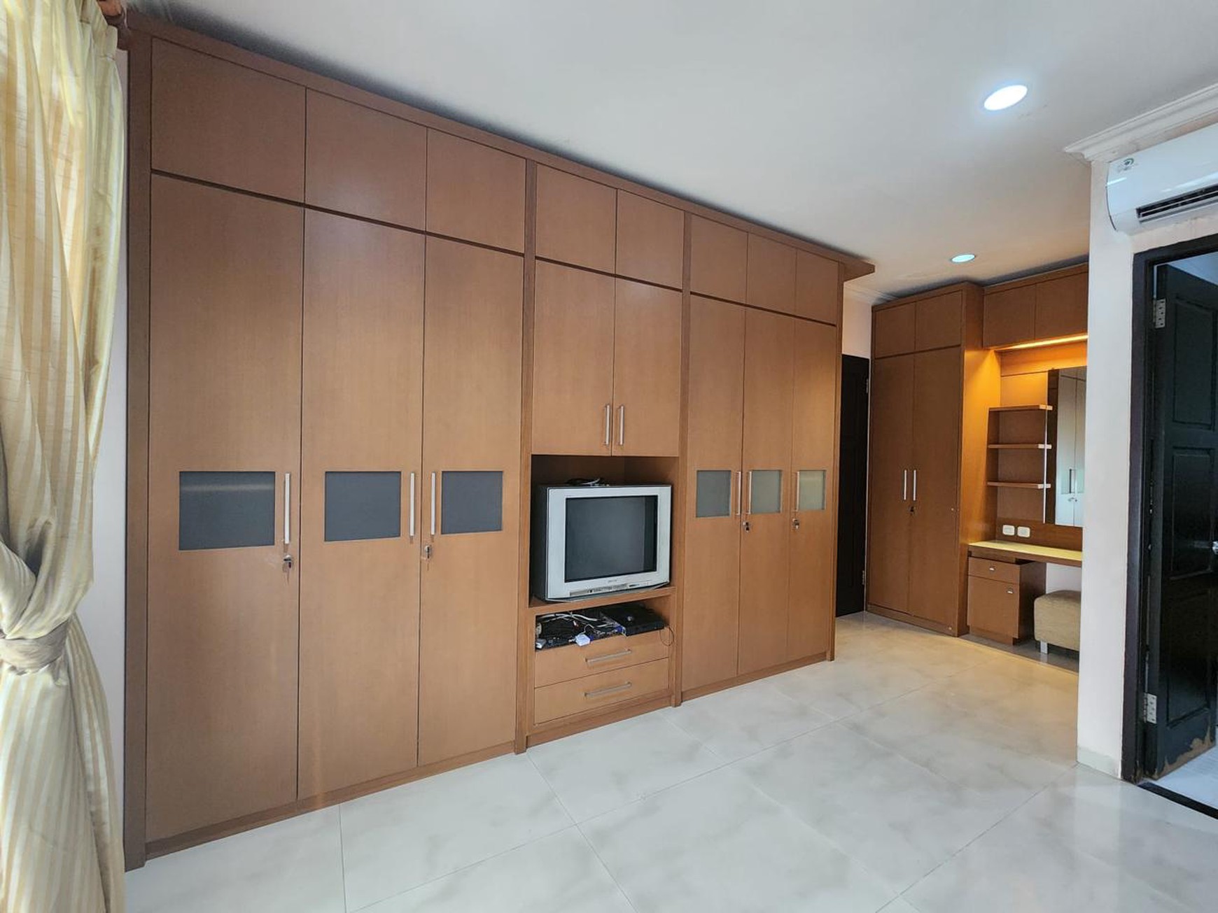 Rumah Hoek Petojo Sabangan, Jakarta Pusat