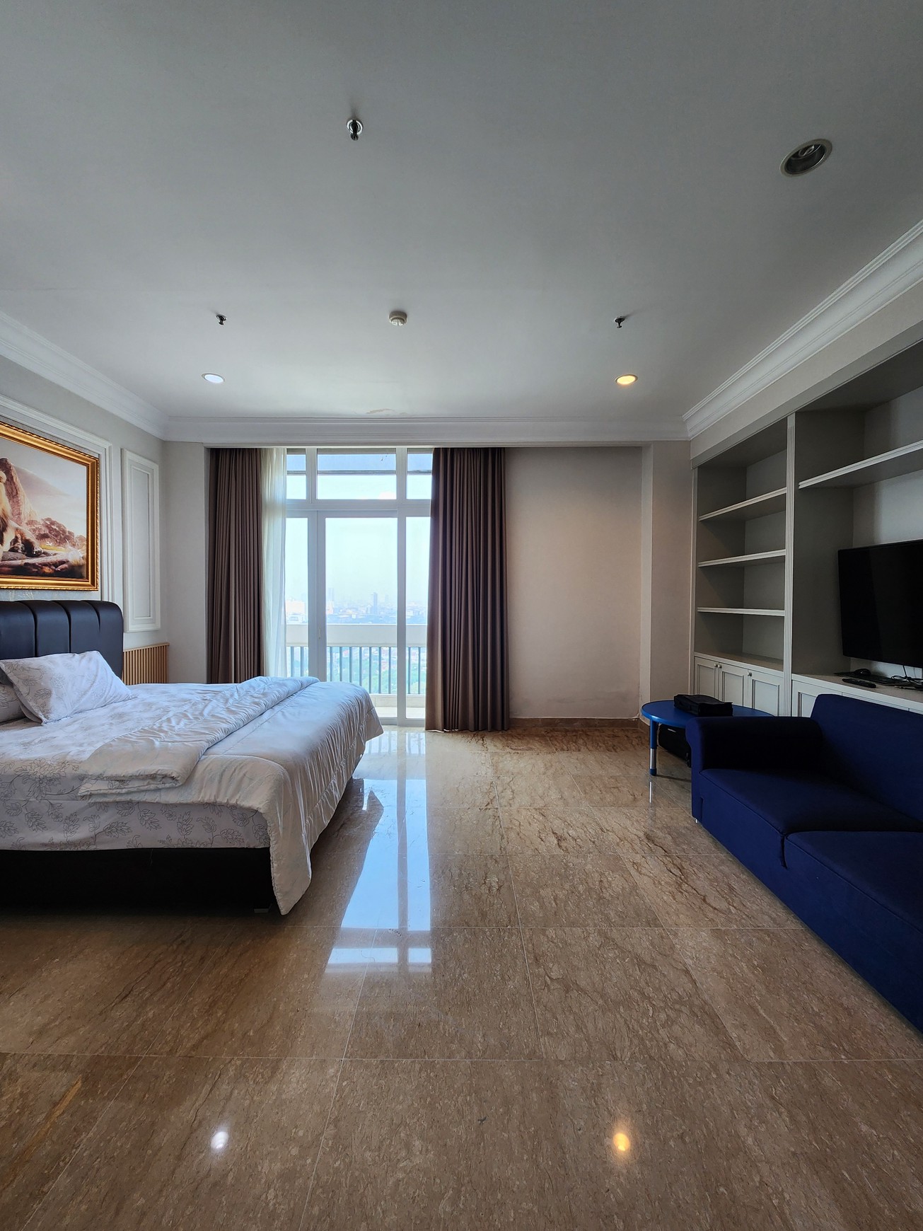 Senayan Residence Penthouse mewah dan viewnya menakjubkan hanya ada 1 di daerah Senayan