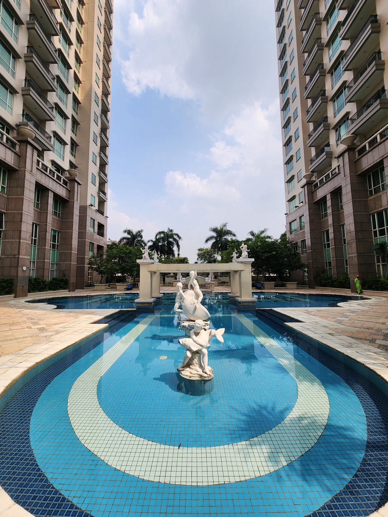 Senayan Residence Penthouse mewah dan viewnya menakjubkan hanya ada 1 di daerah Senayan