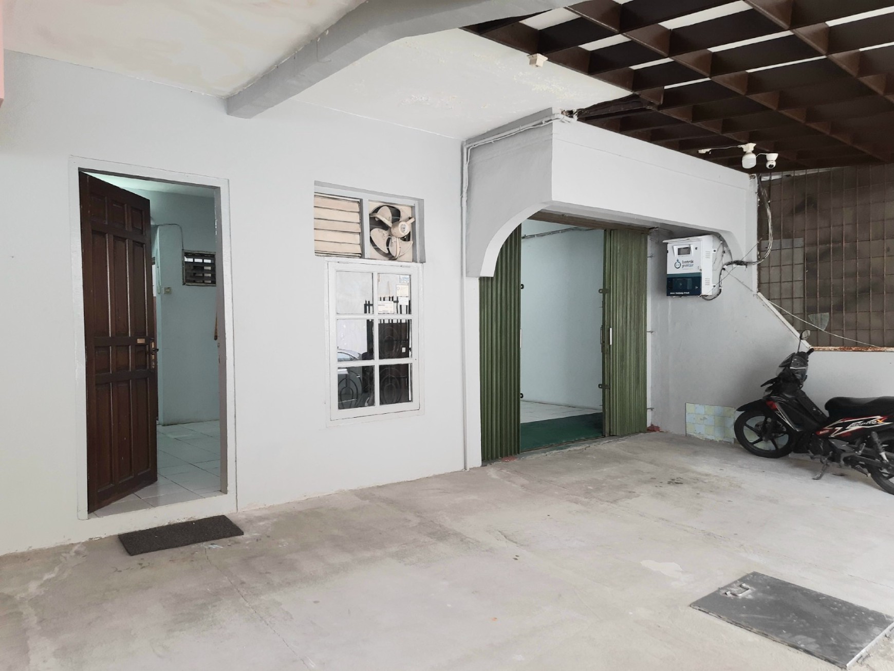 Rumah 2 lantai ,harga nego lokasi tenang dan Aman di Sunter