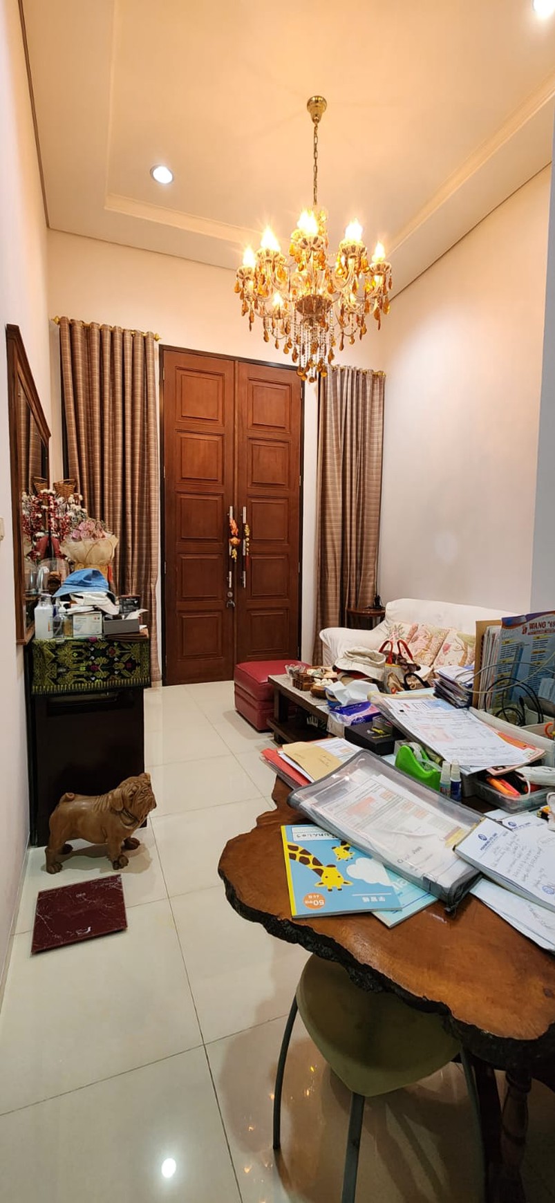 Rumah 2,5 lantai Asri dan Aman , Lokasi Ok di Sunter