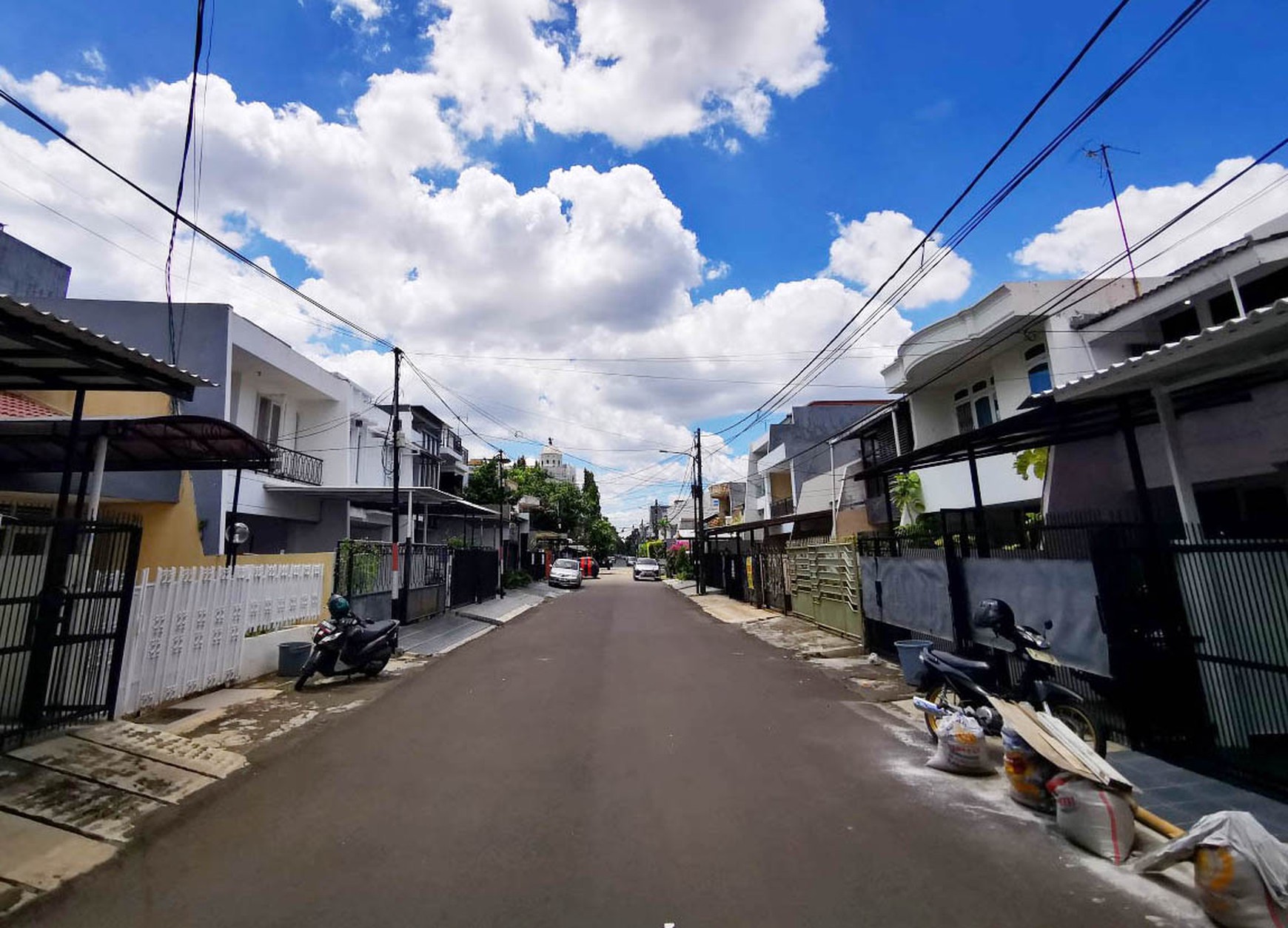 Rumah Janur Asri, Kelapa Gading